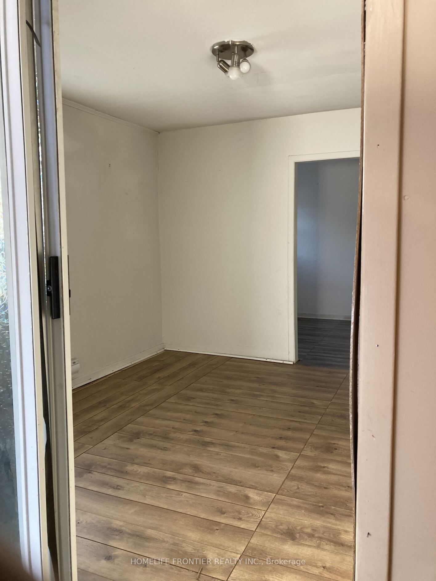 43 Ridge Avenue