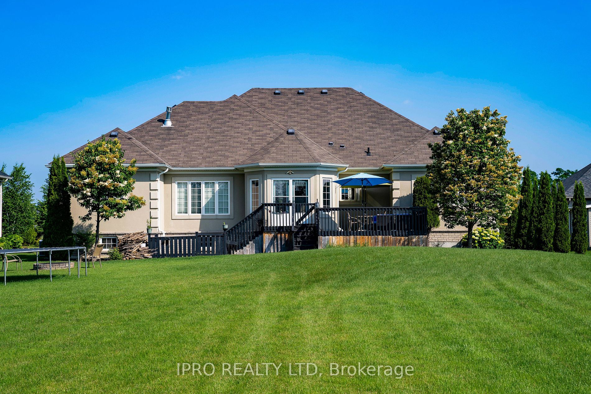 17 Maple Drive