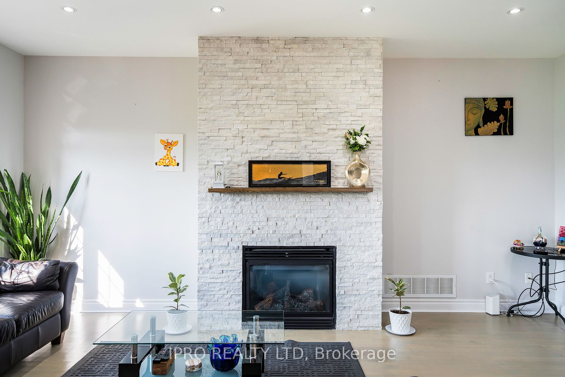 17 Maple Drive
