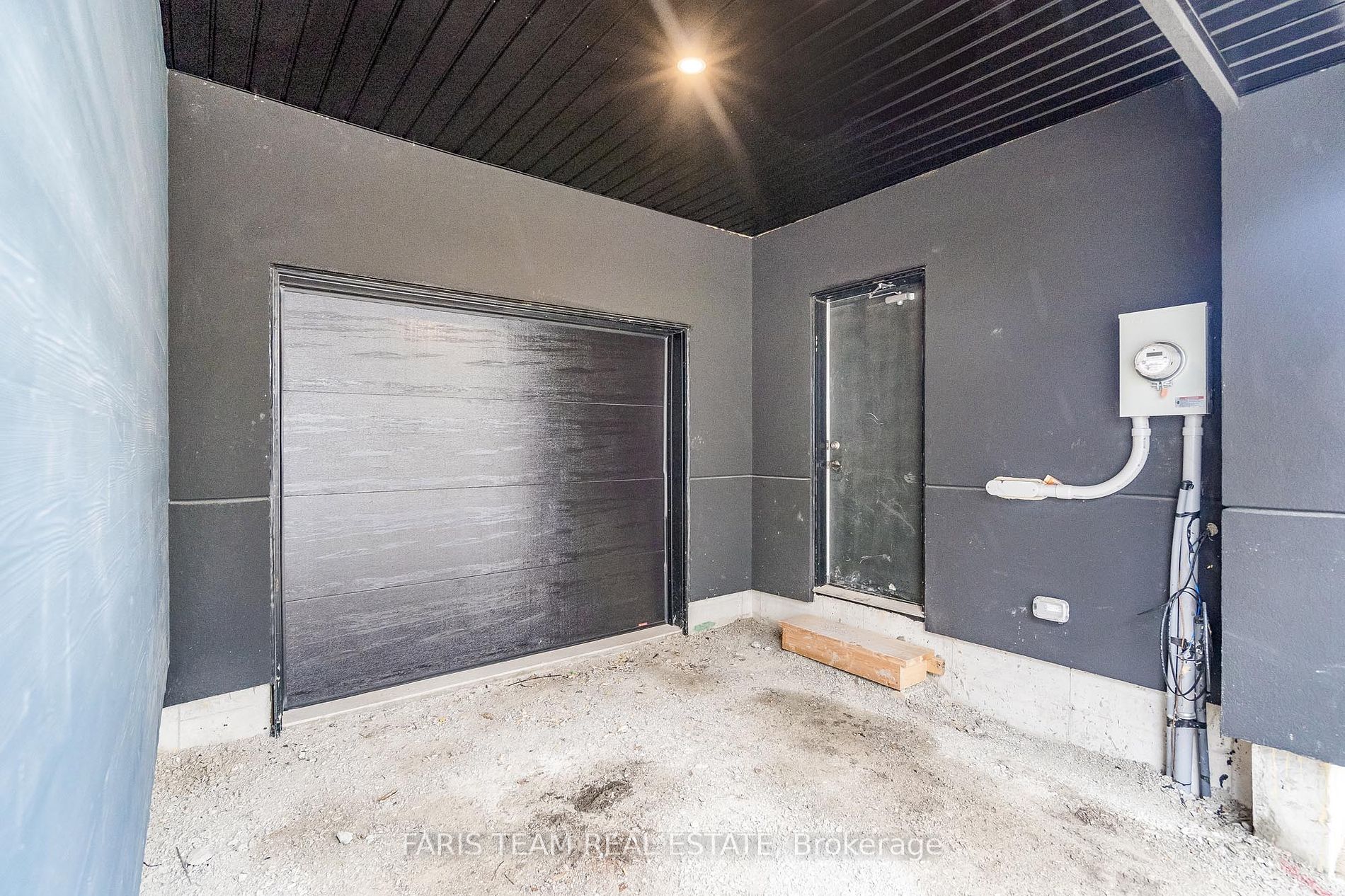11 Mariners Pier Way