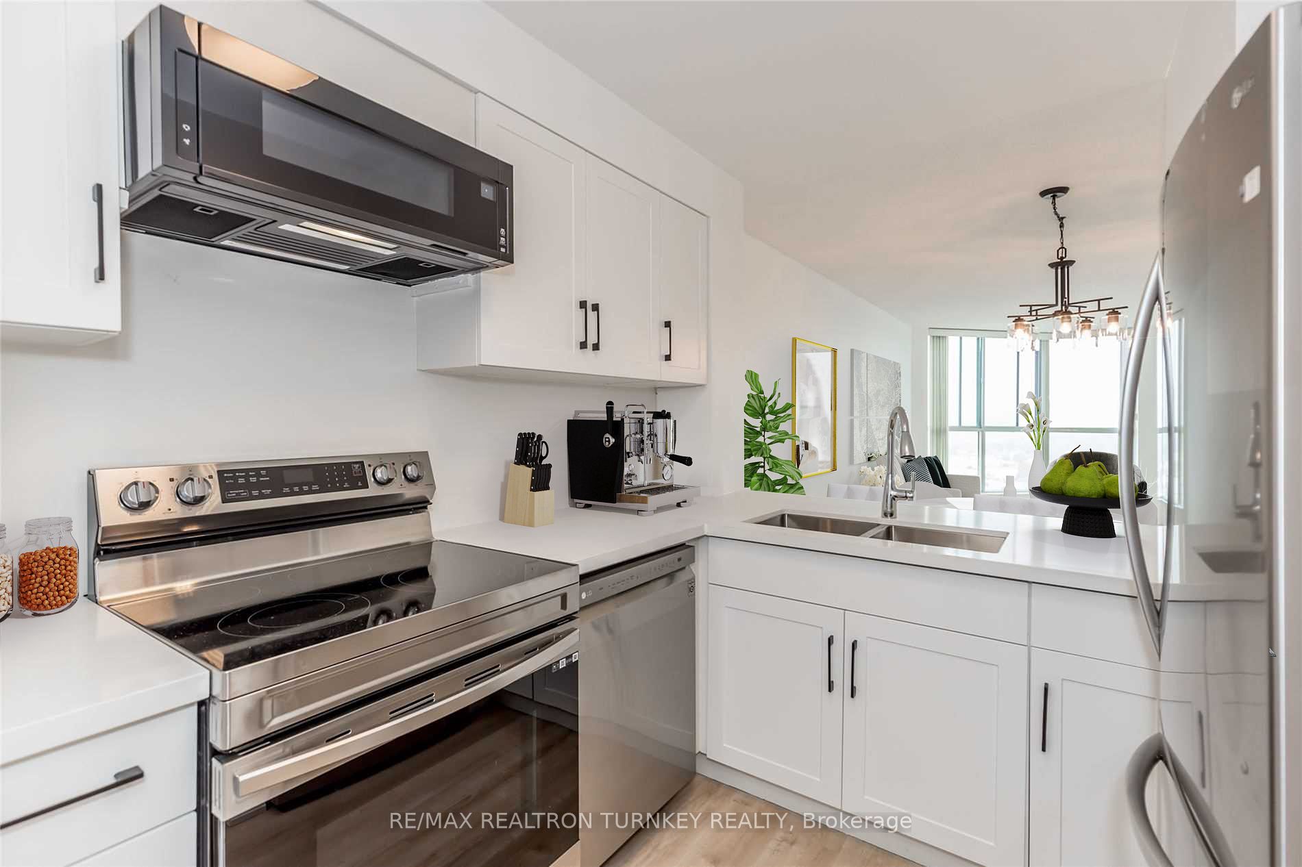 140 Dunlop Street E, #1504
