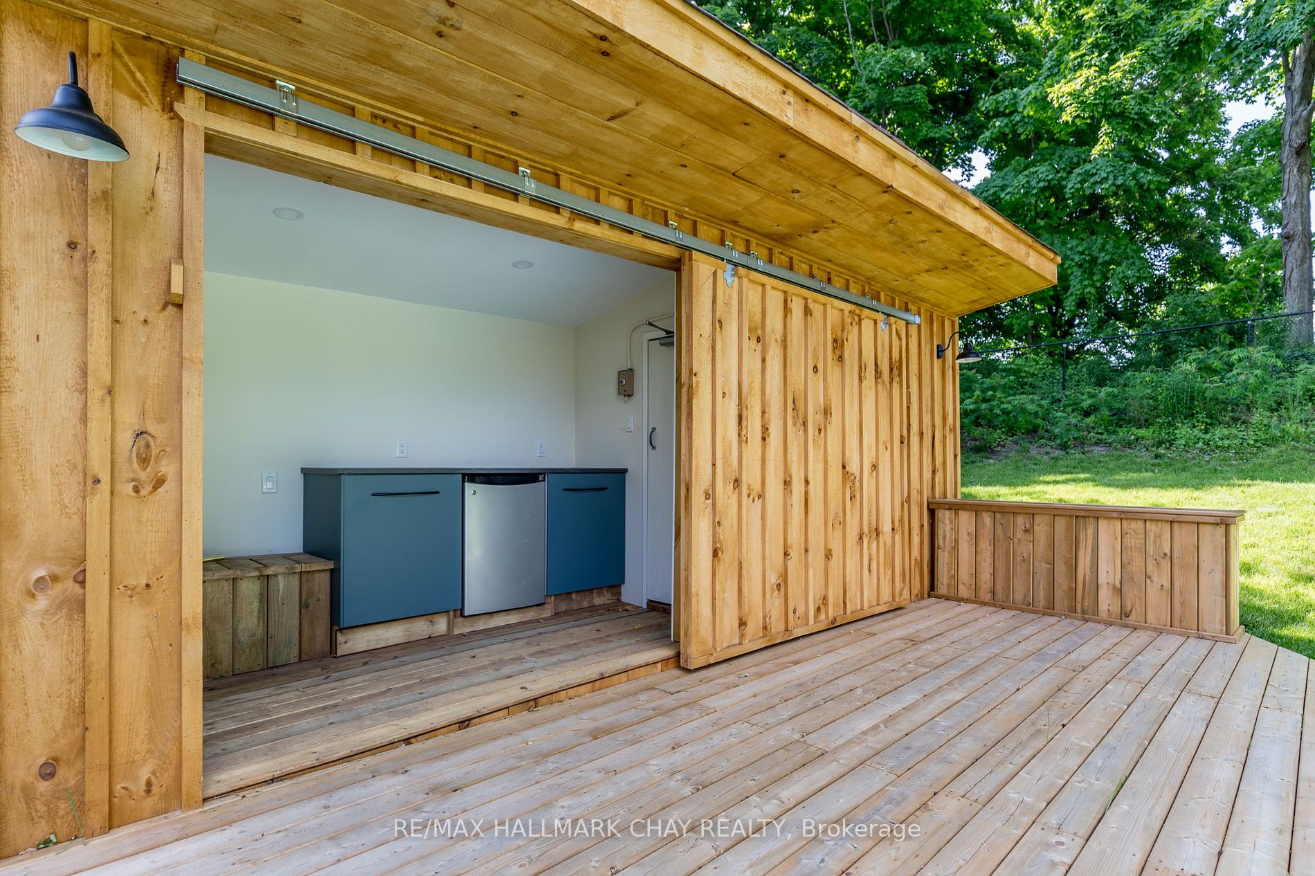 16 Garrett Crescent