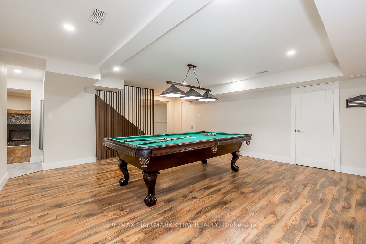 16 Garrett Crescent