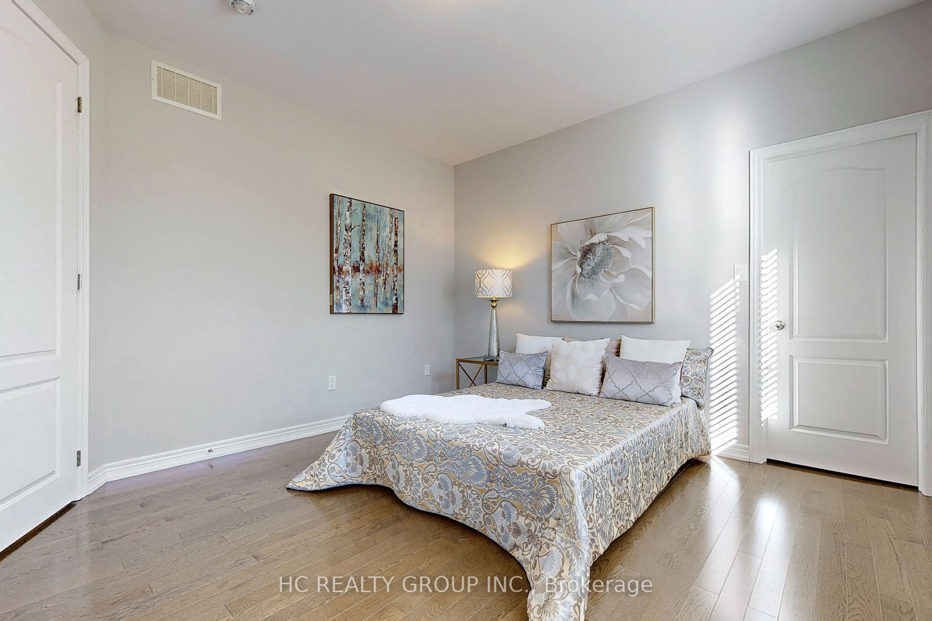 56 Redmond Cres