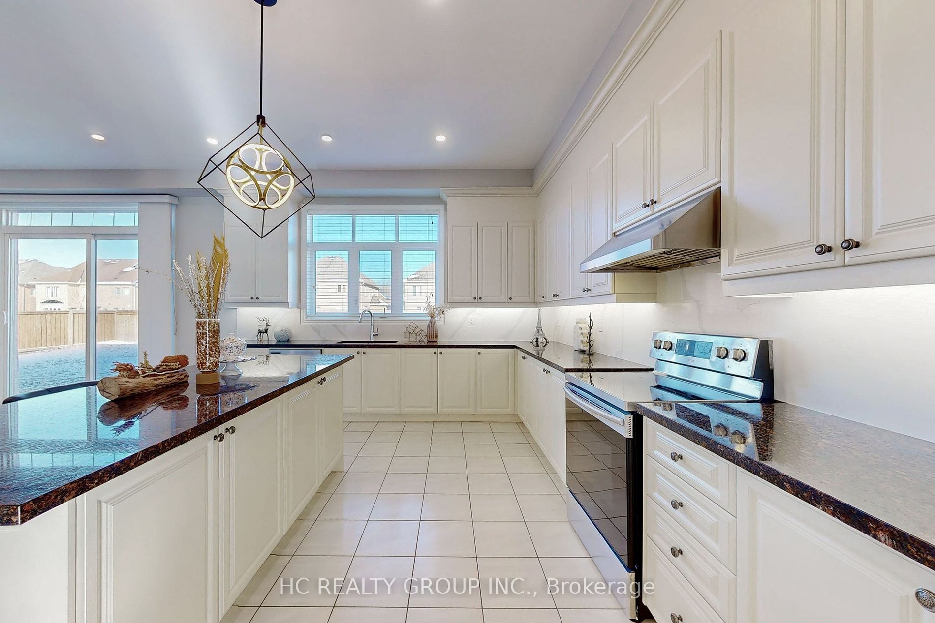 56 Redmond Cres