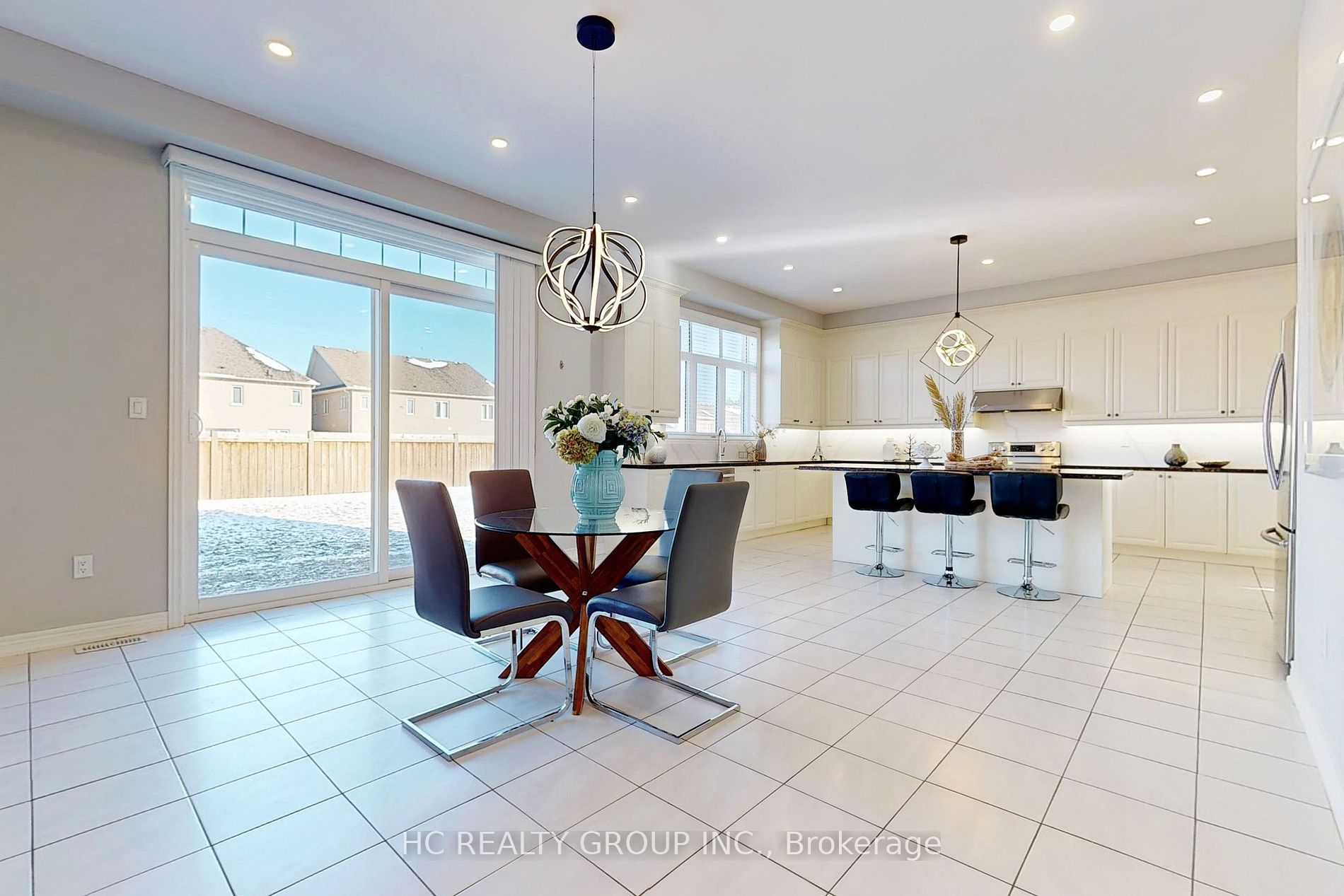 56 Redmond Cres