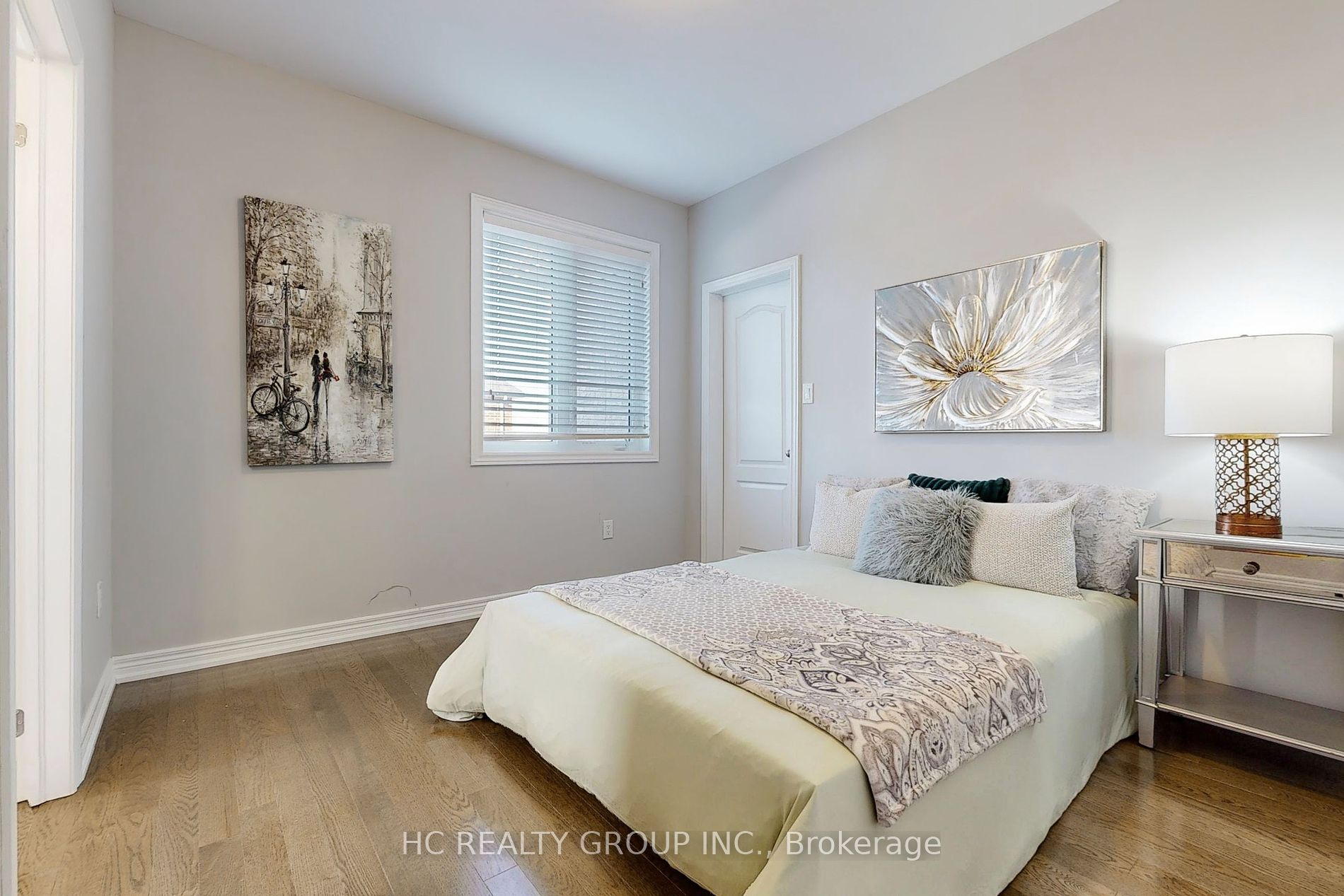 56 Redmond Cres