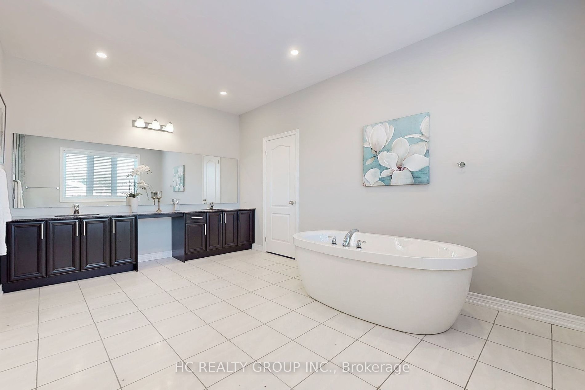 56 Redmond Cres