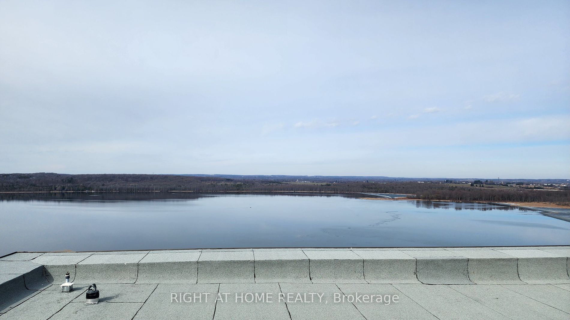 56 Lakeside Terrace, #907