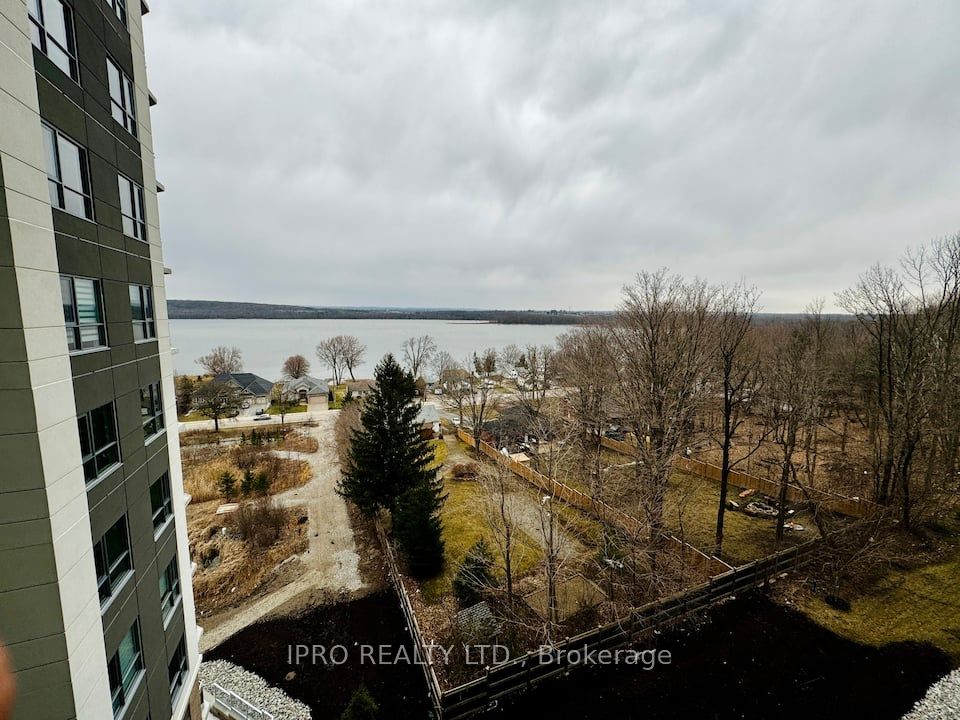 56 Lakeside Terrace, #608
