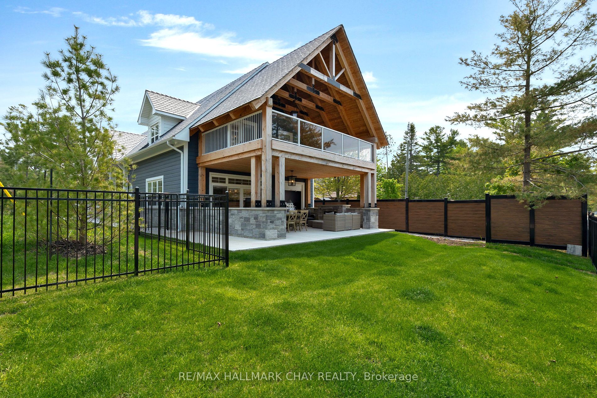 395 Eastdale Drive