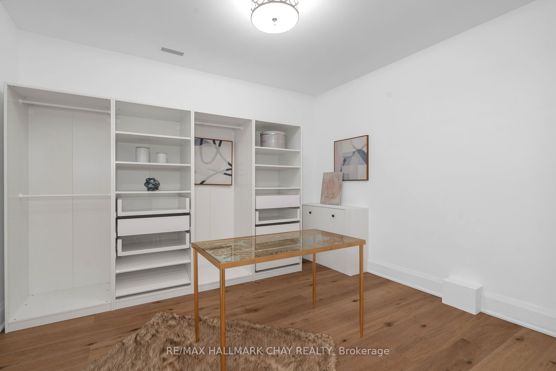 395 Eastdale Drive