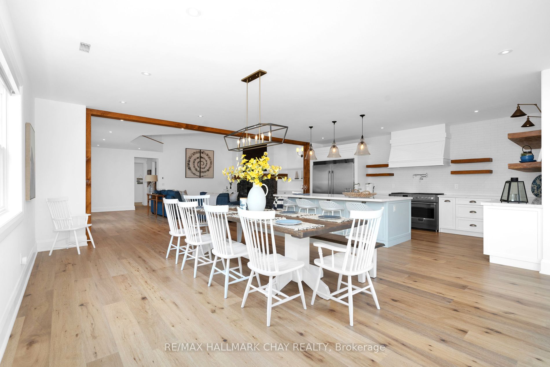 395 Eastdale Drive