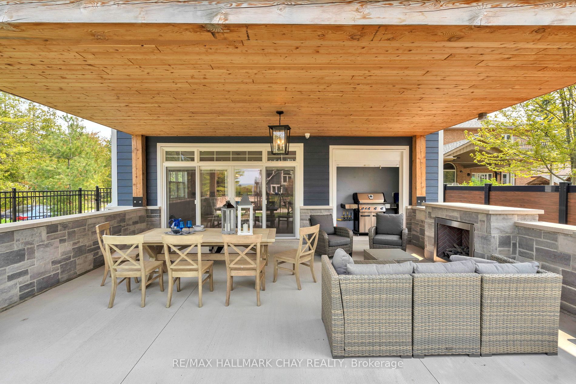 395 Eastdale Drive