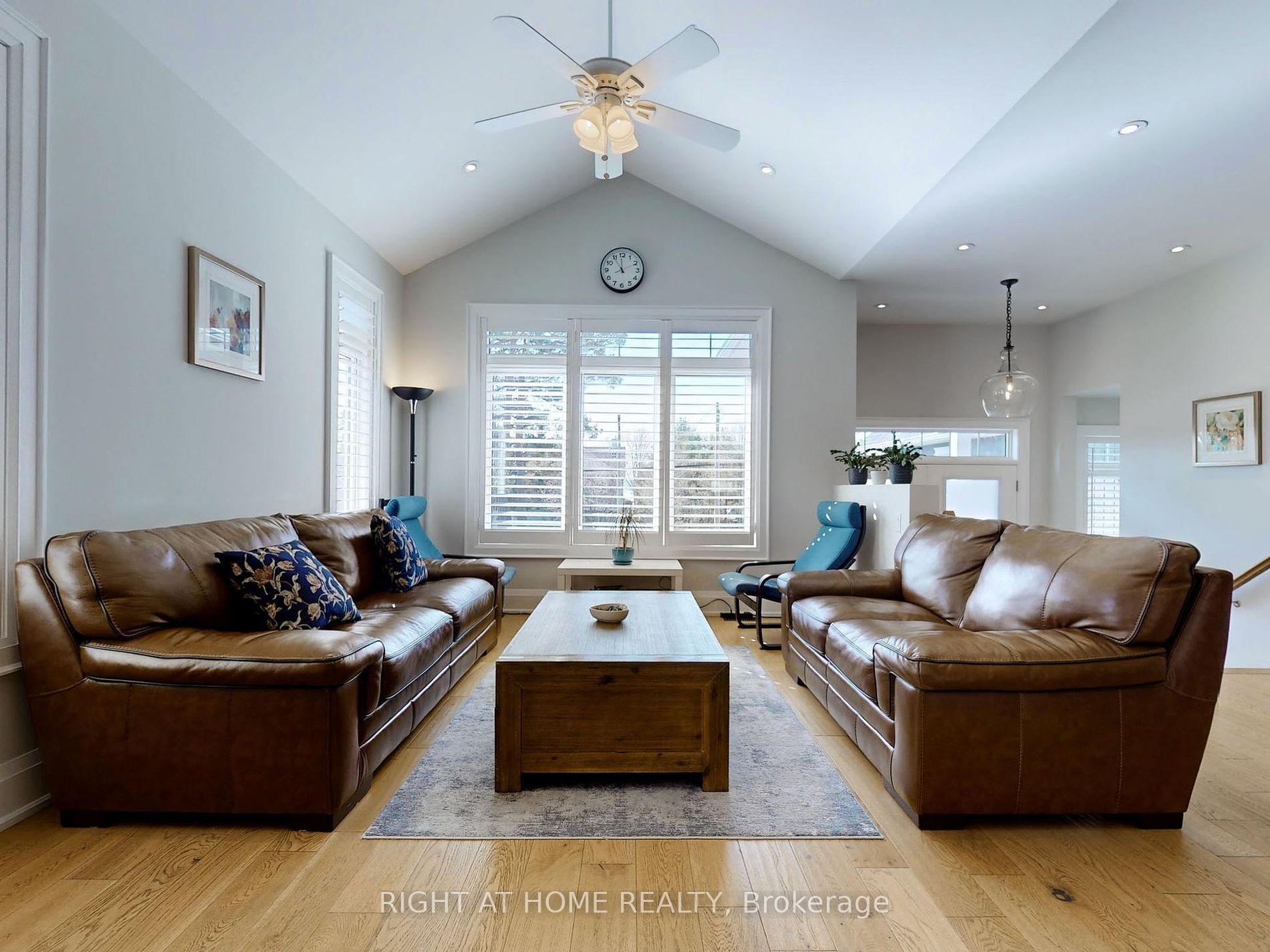 300 Shanty Bay Rd