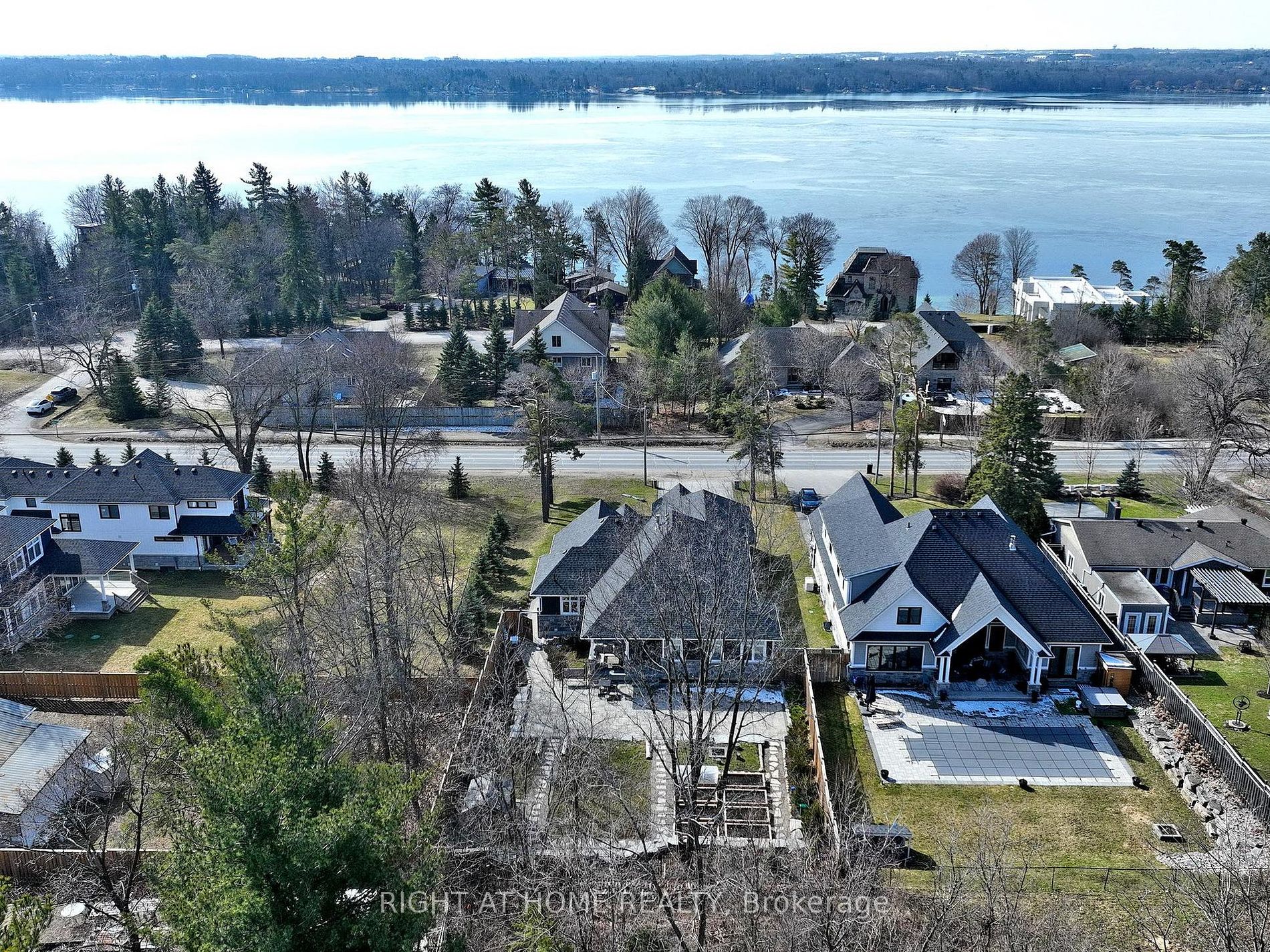 300 Shanty Bay Rd
