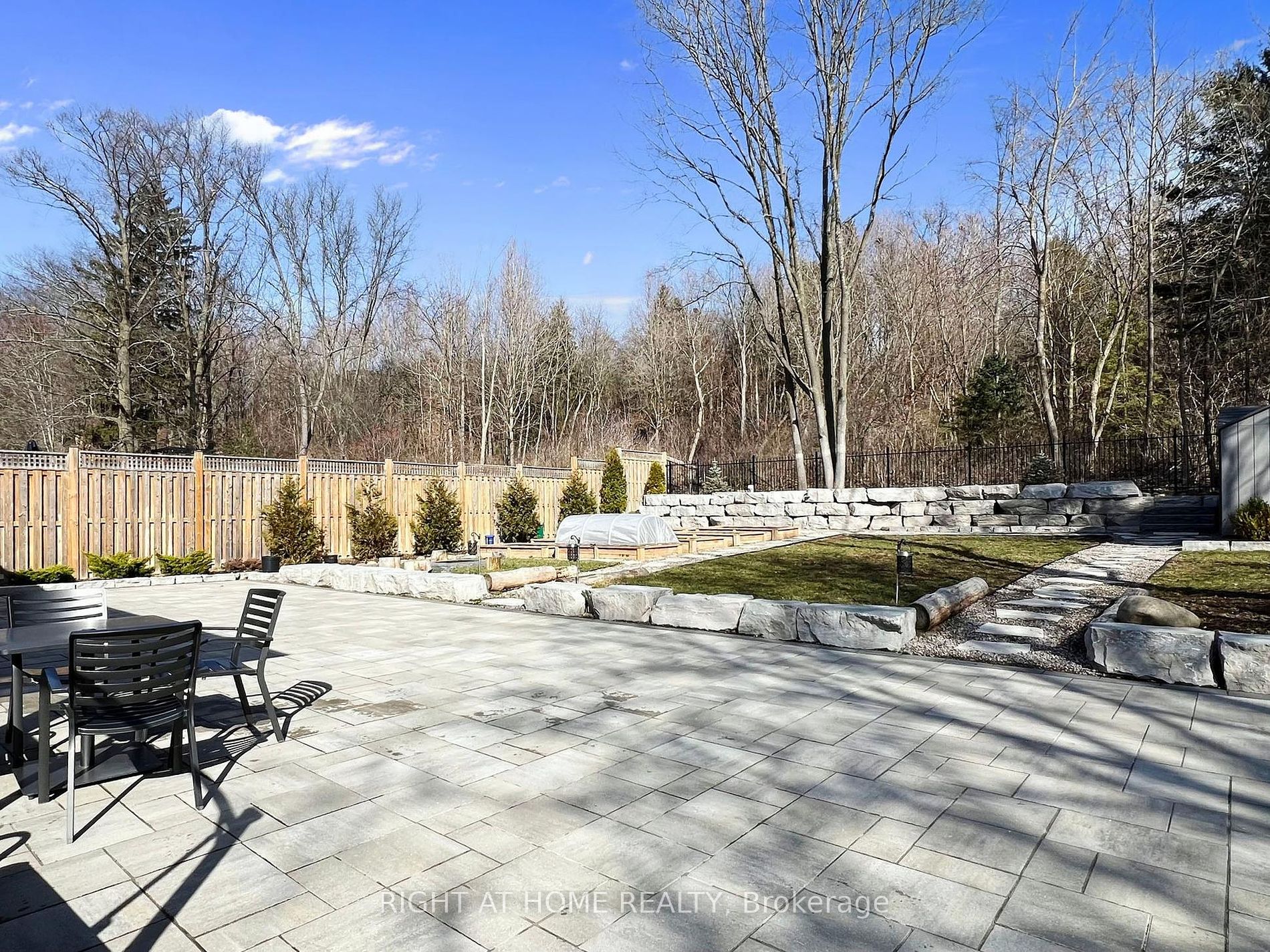 300 Shanty Bay Rd
