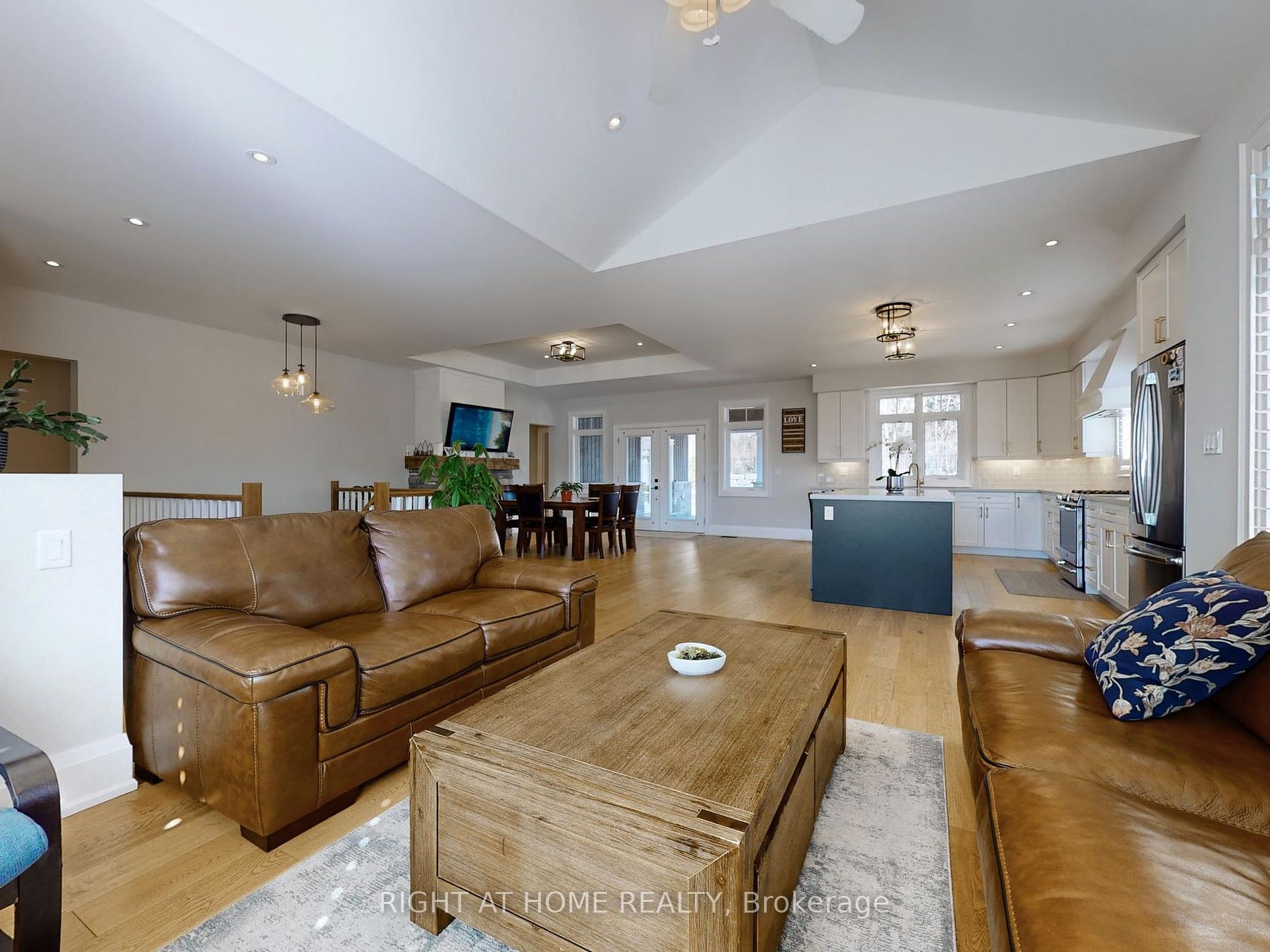 300 Shanty Bay Rd