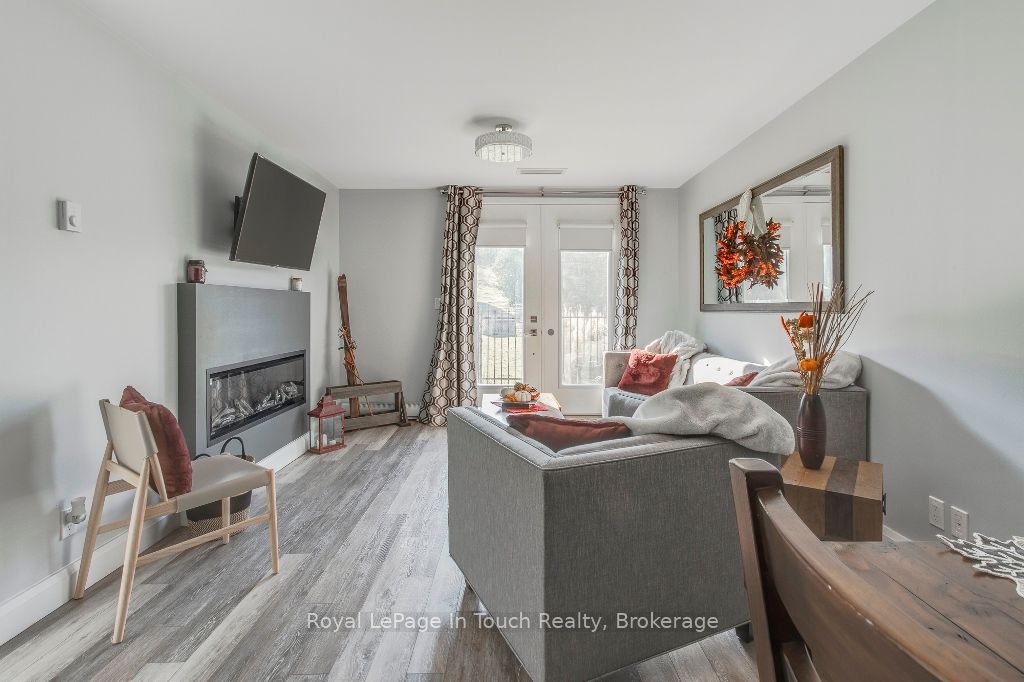 80 Horseshoe Blvd, #G02