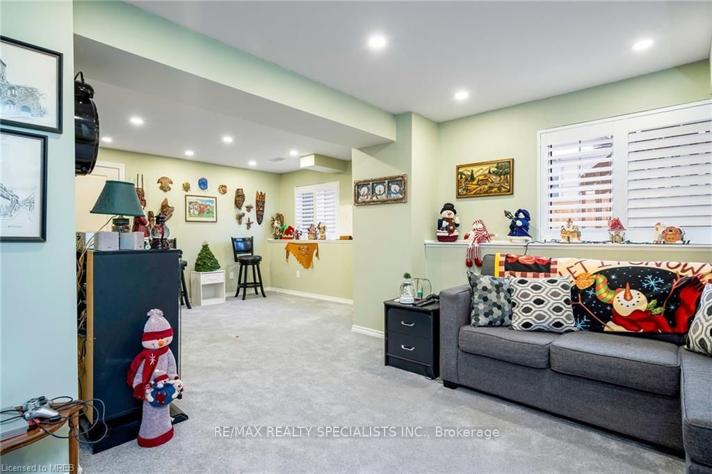 230 Roy Drive