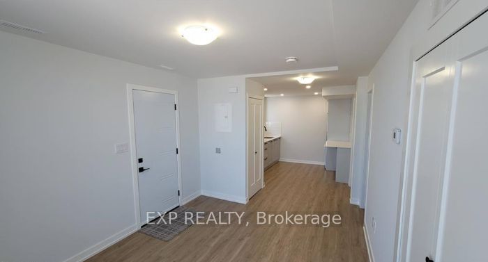 33 Front Street N, ##2