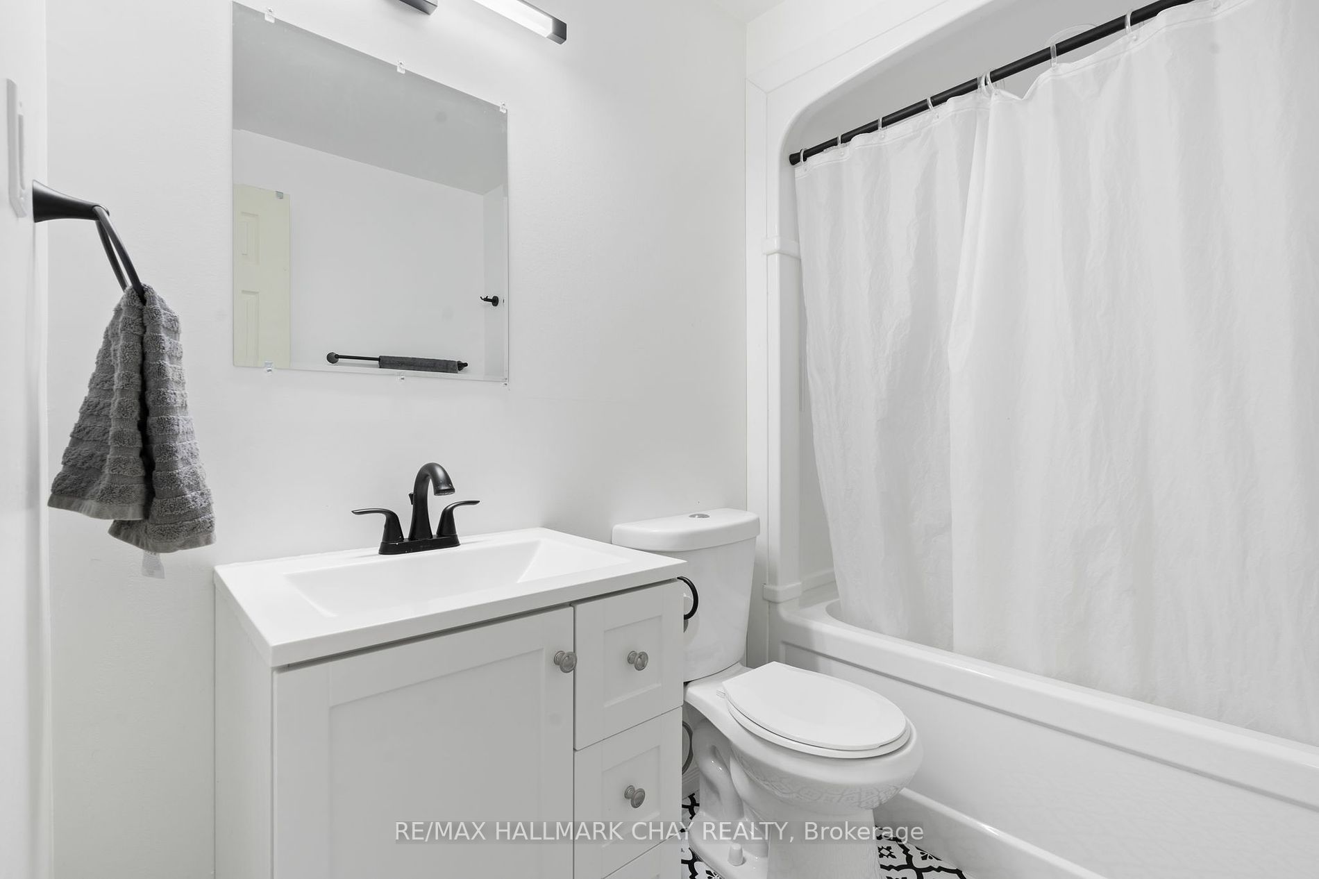 162 Ritchie Cres
