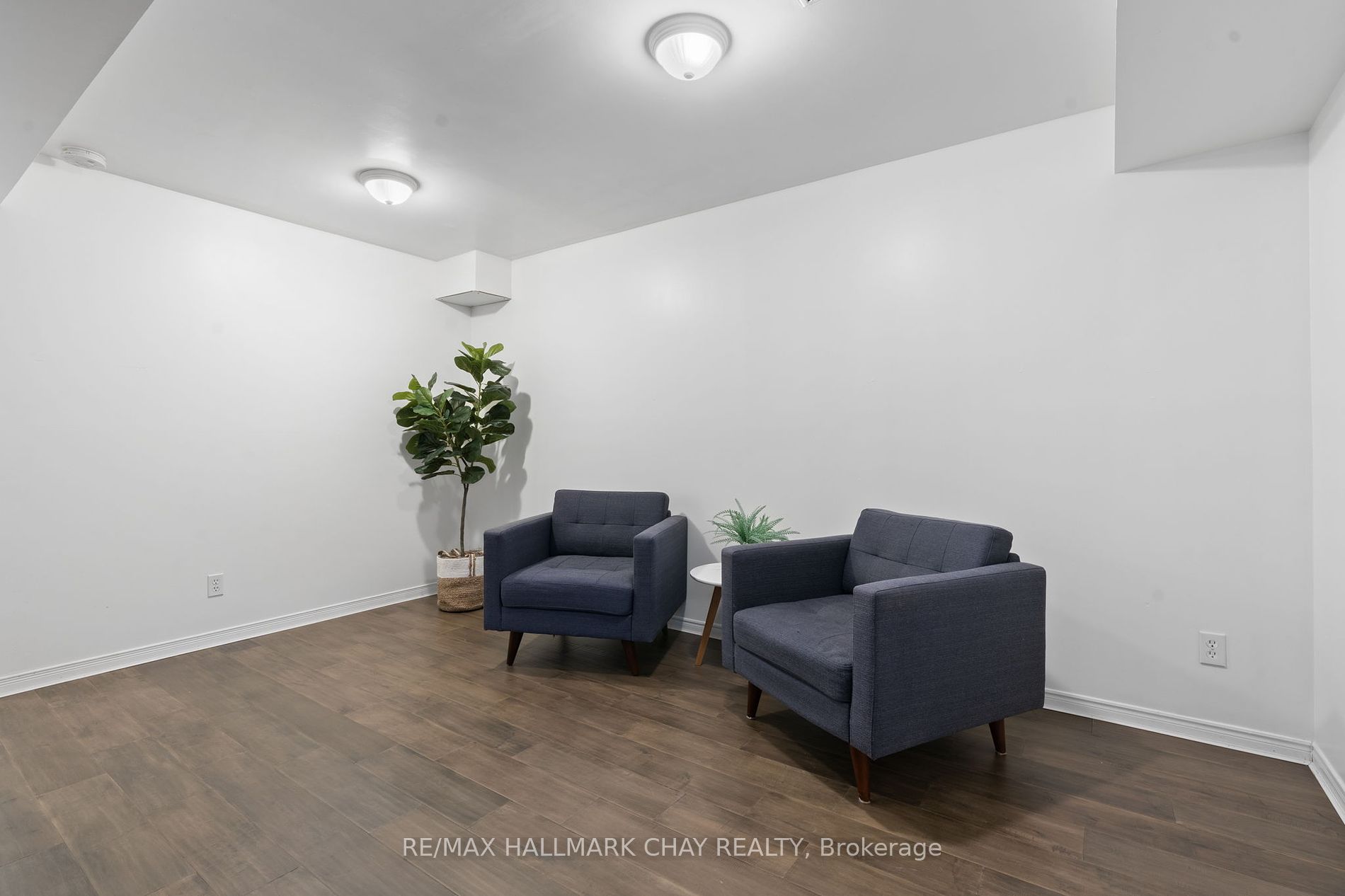 162 Ritchie Cres
