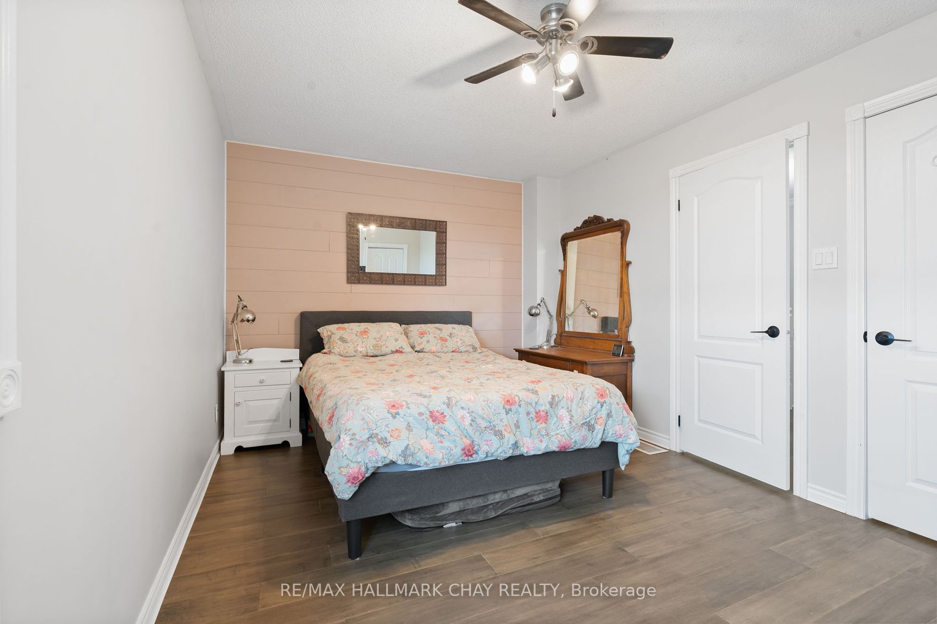 162 Ritchie Cres