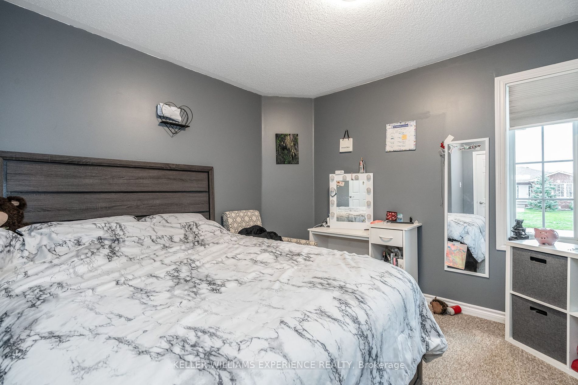 11 Knox Dr