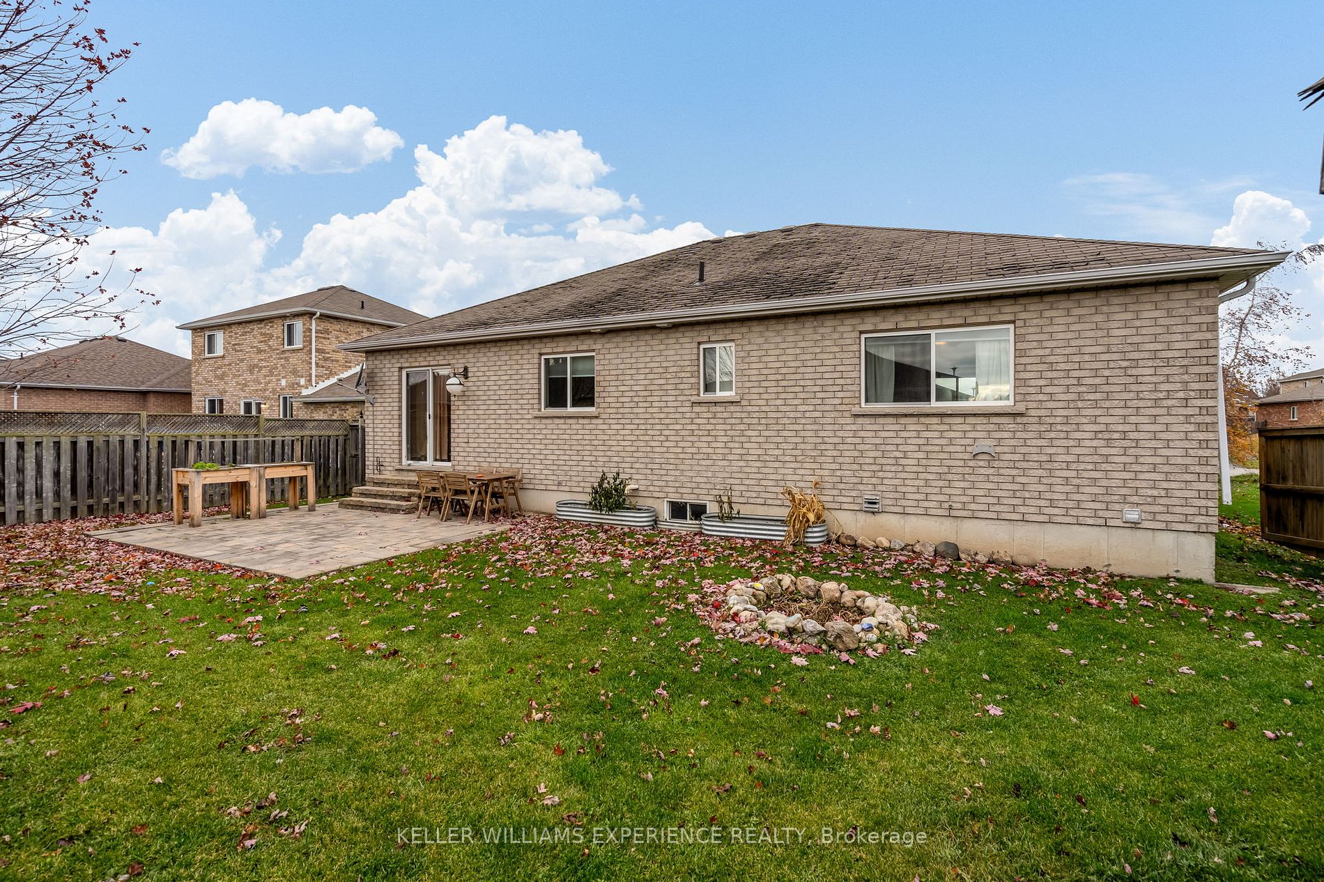 11 Knox Dr