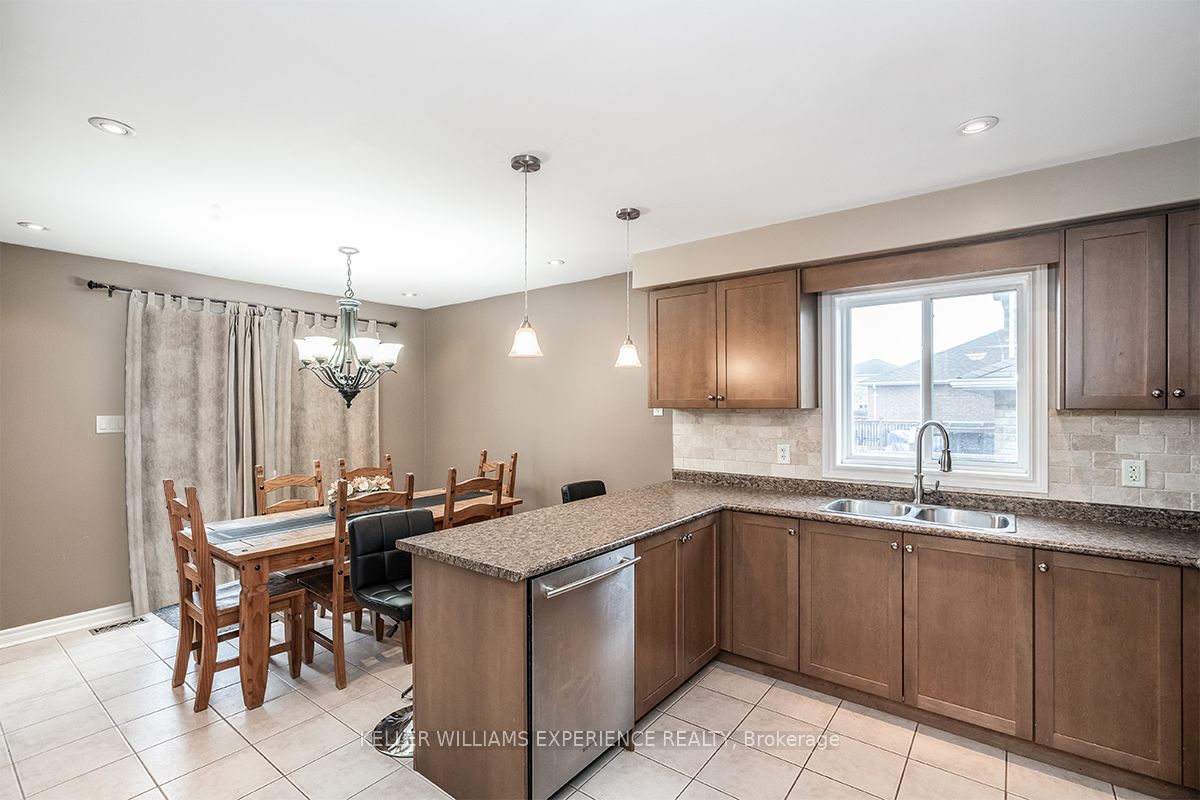 11 Knox Dr