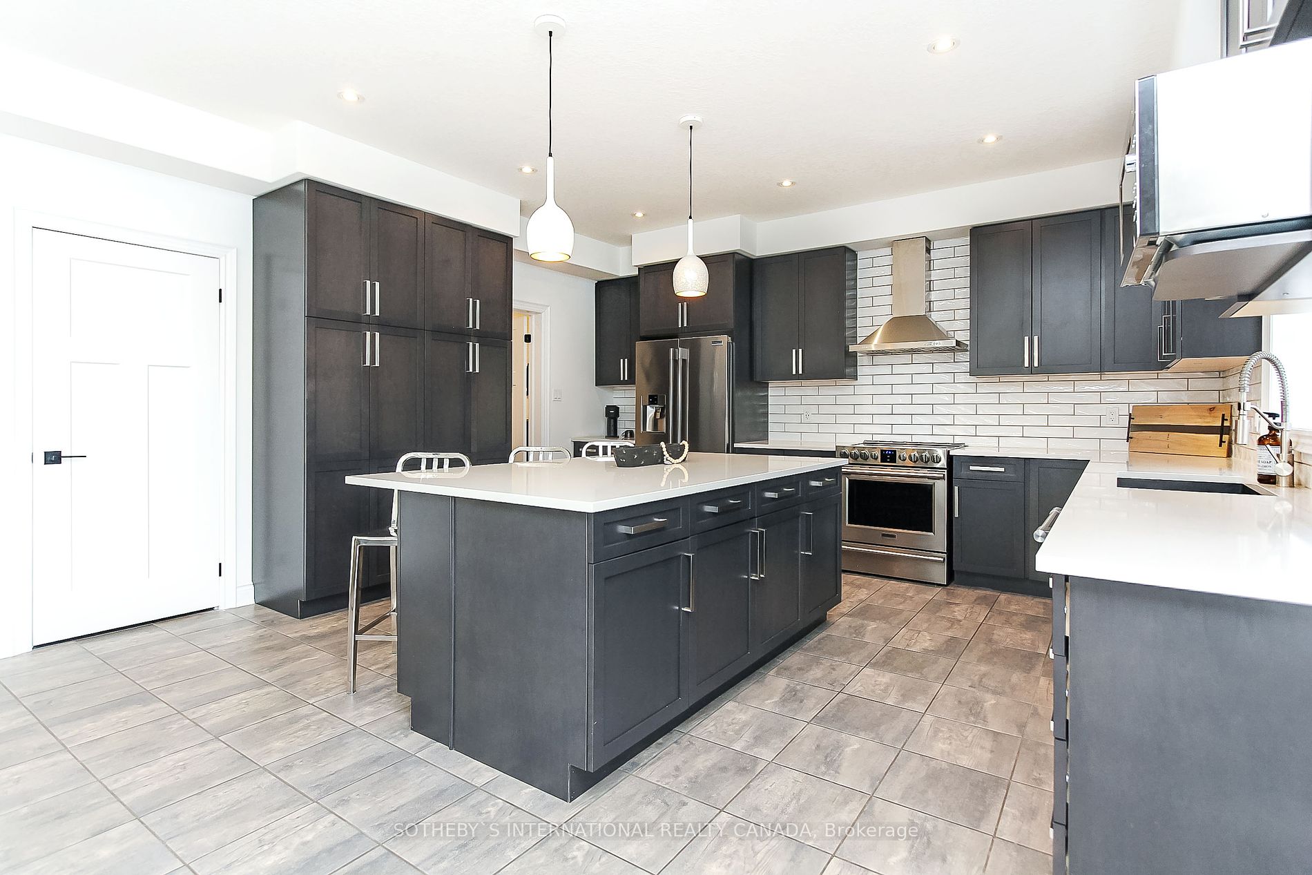 68 Foley Cres