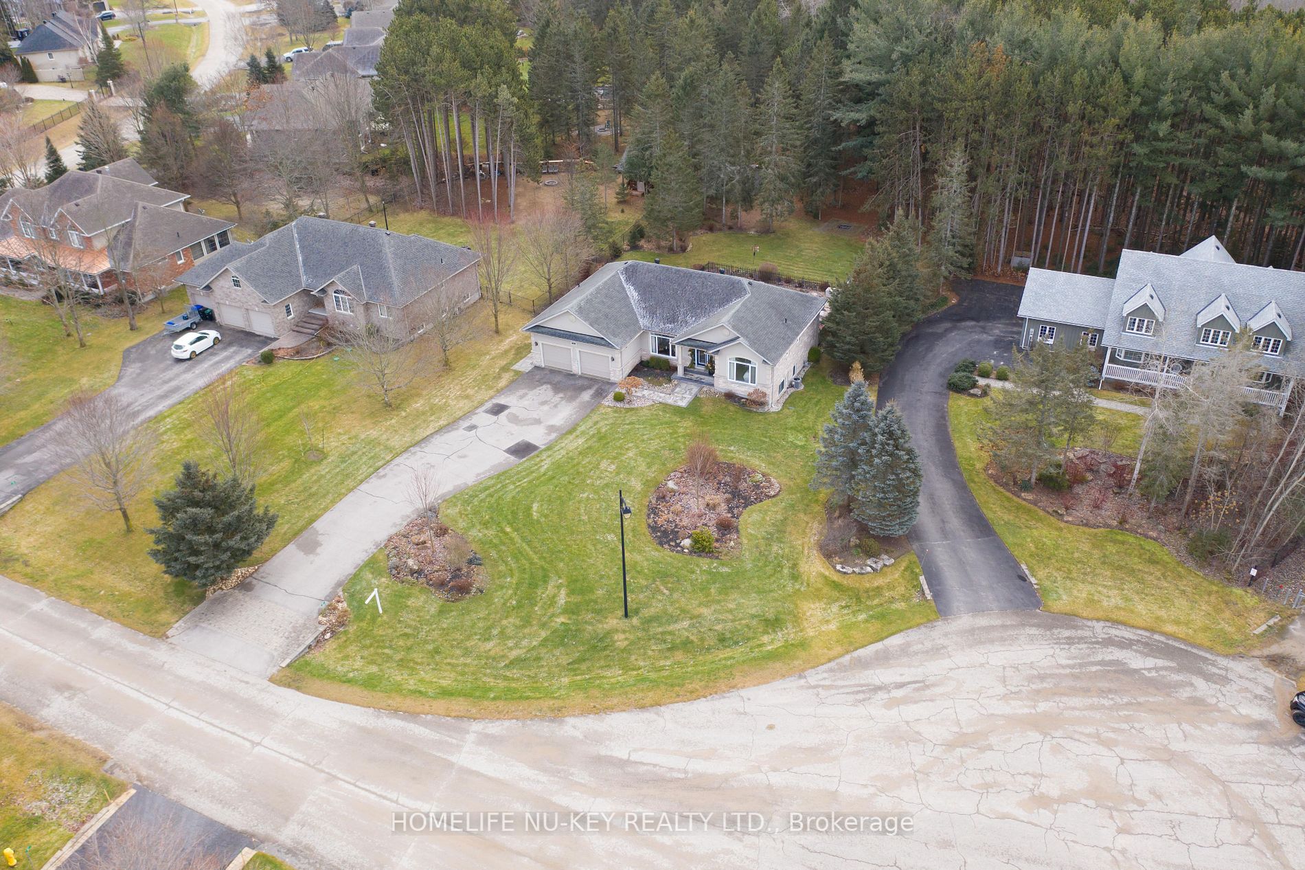 31 Pinery Drive