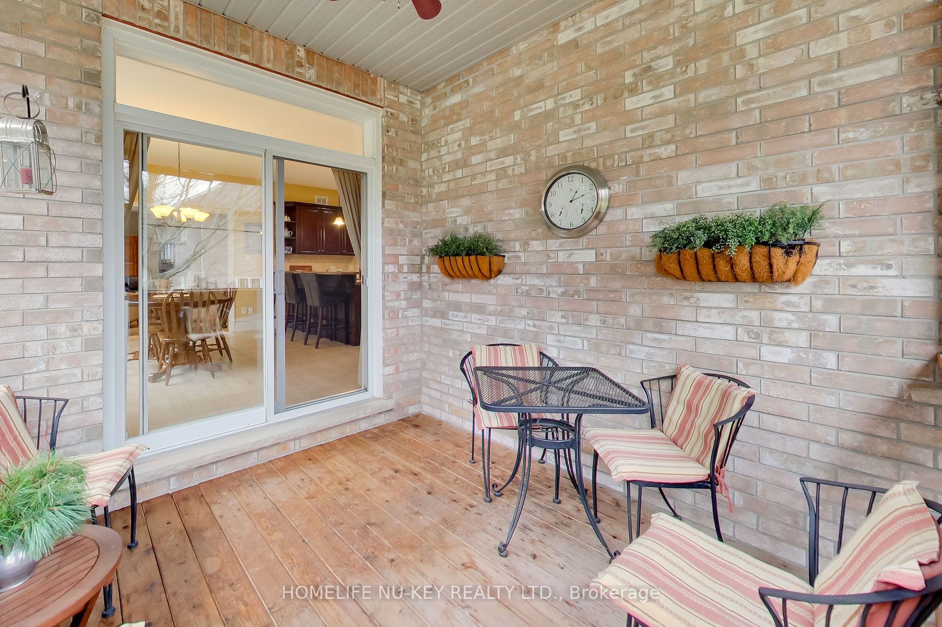 31 Pinery Drive
