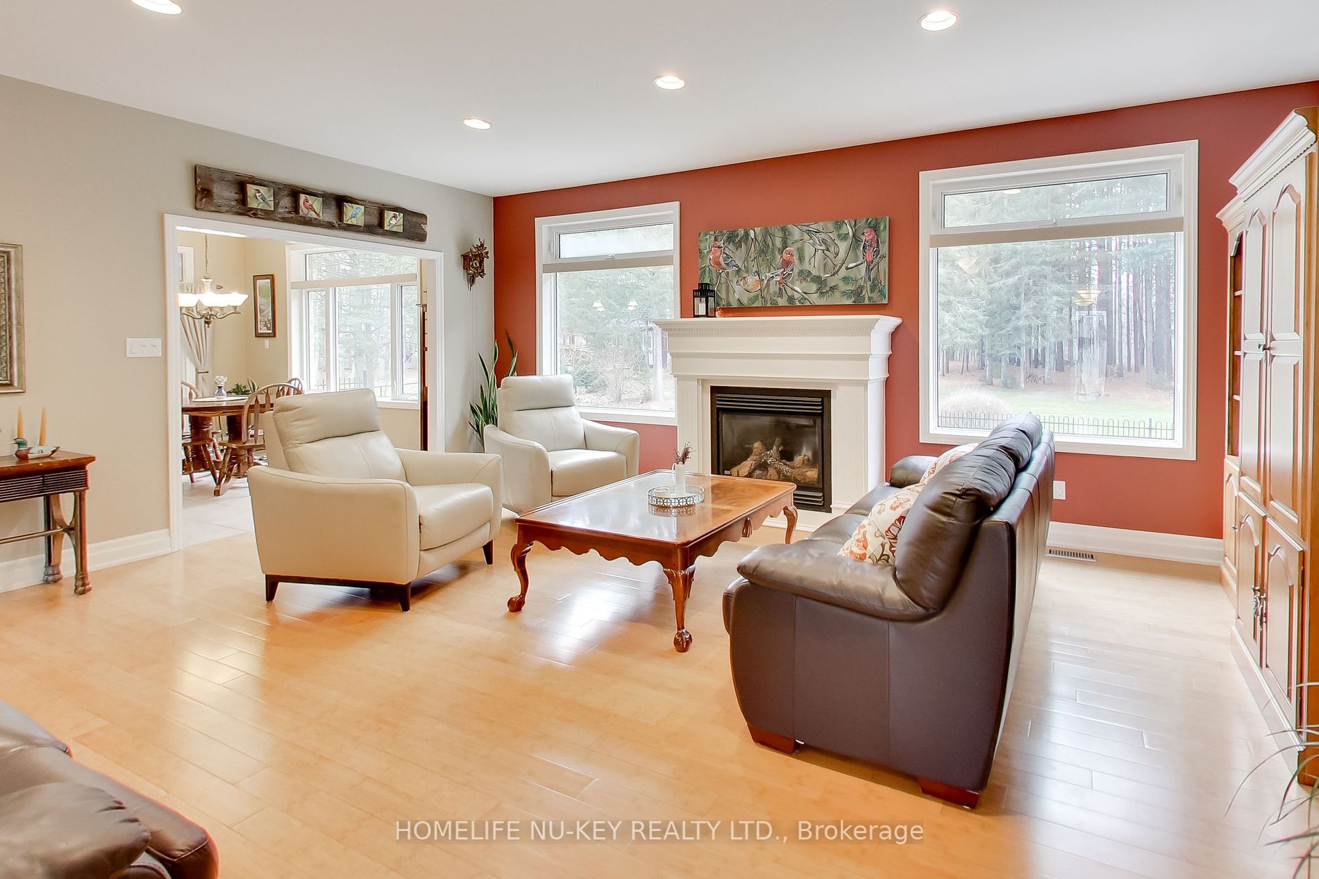 31 Pinery Drive