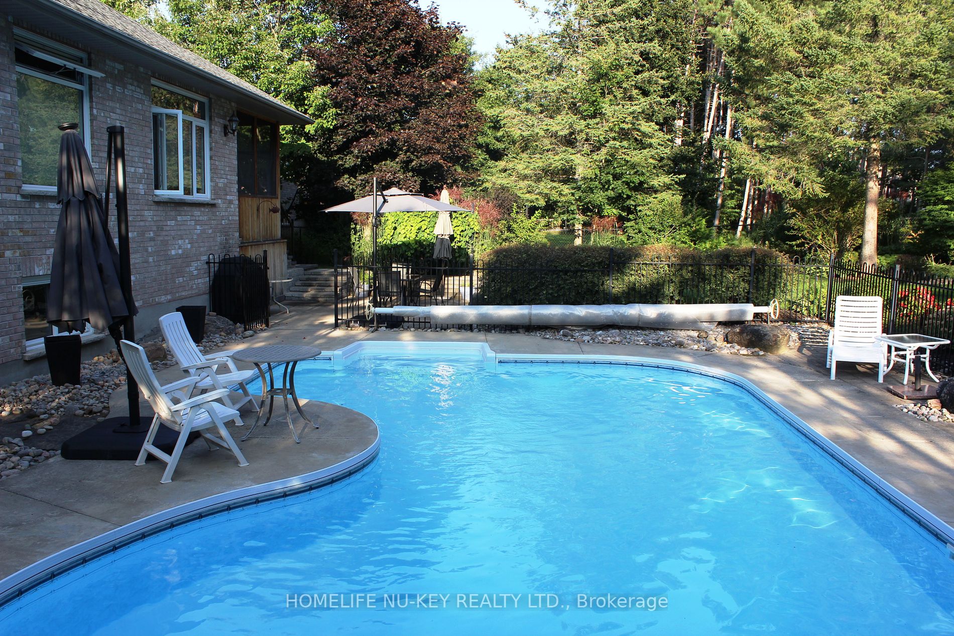 31 Pinery Drive