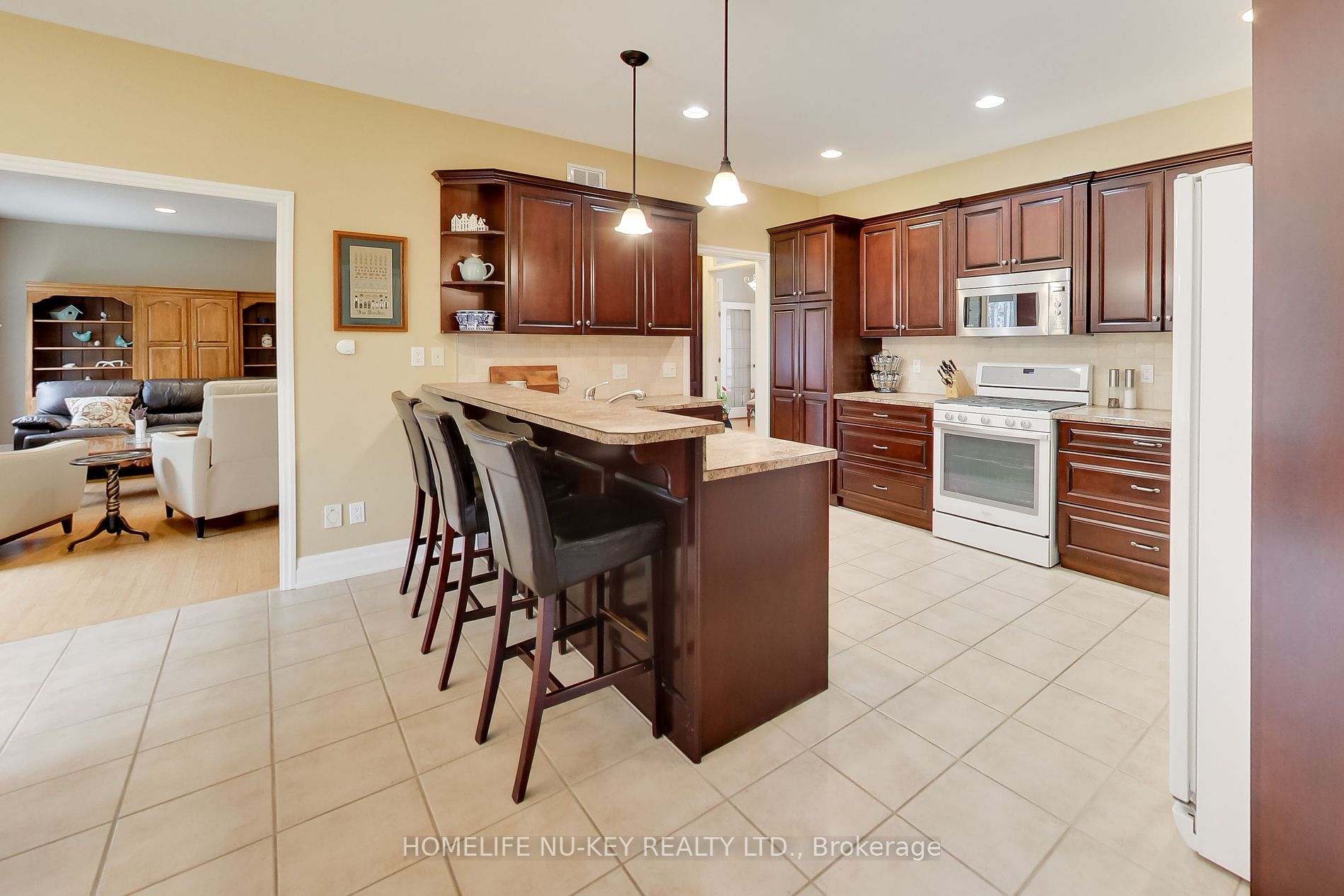 31 Pinery Drive