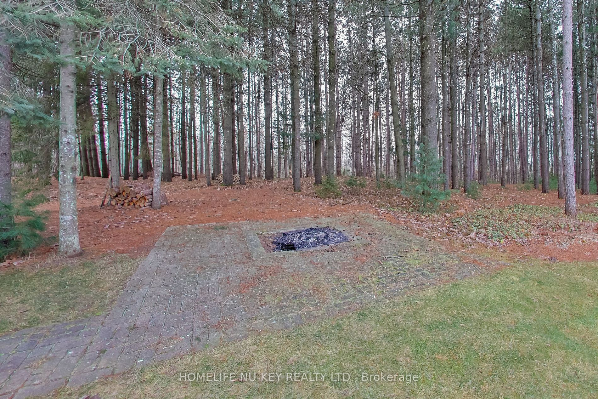 31 Pinery Drive