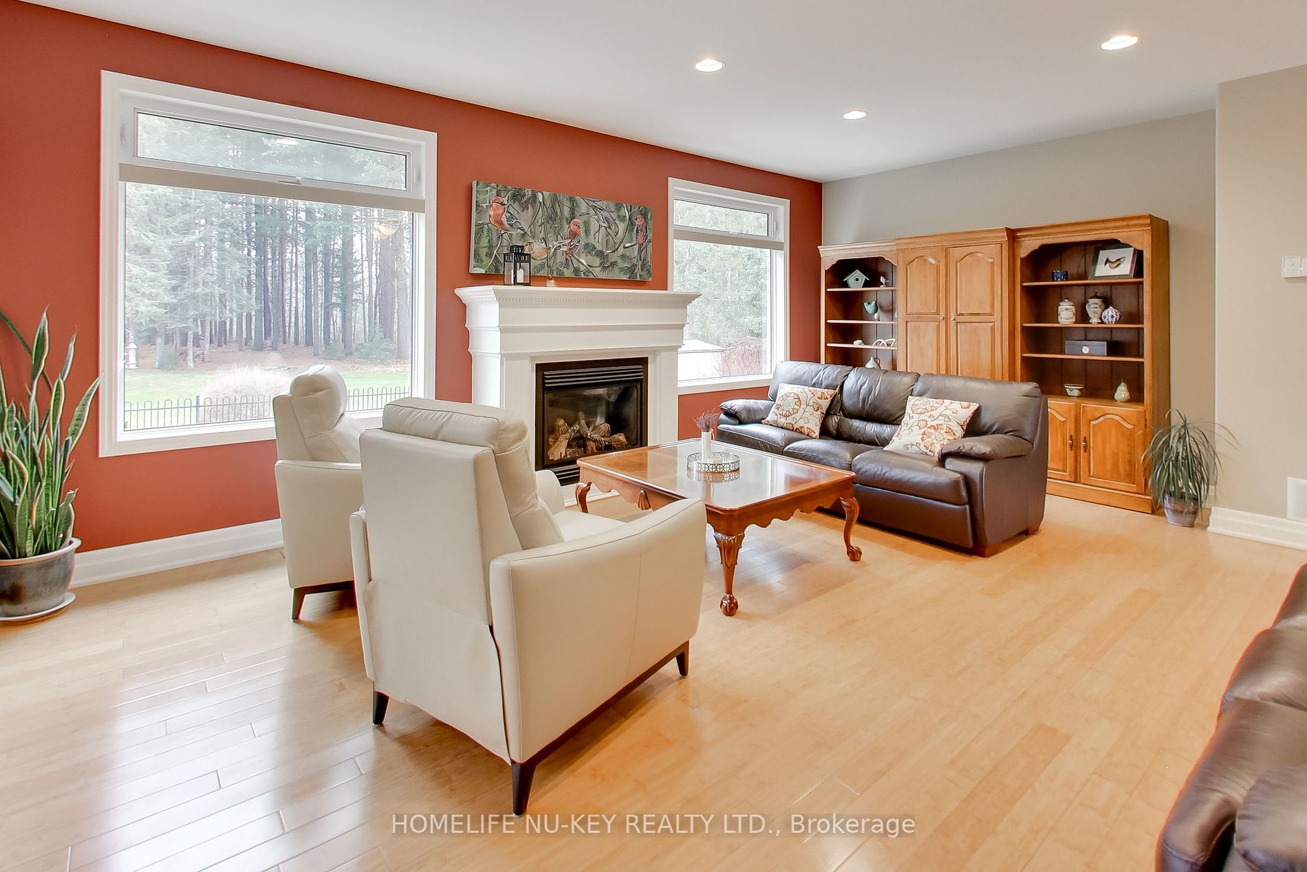31 Pinery Drive