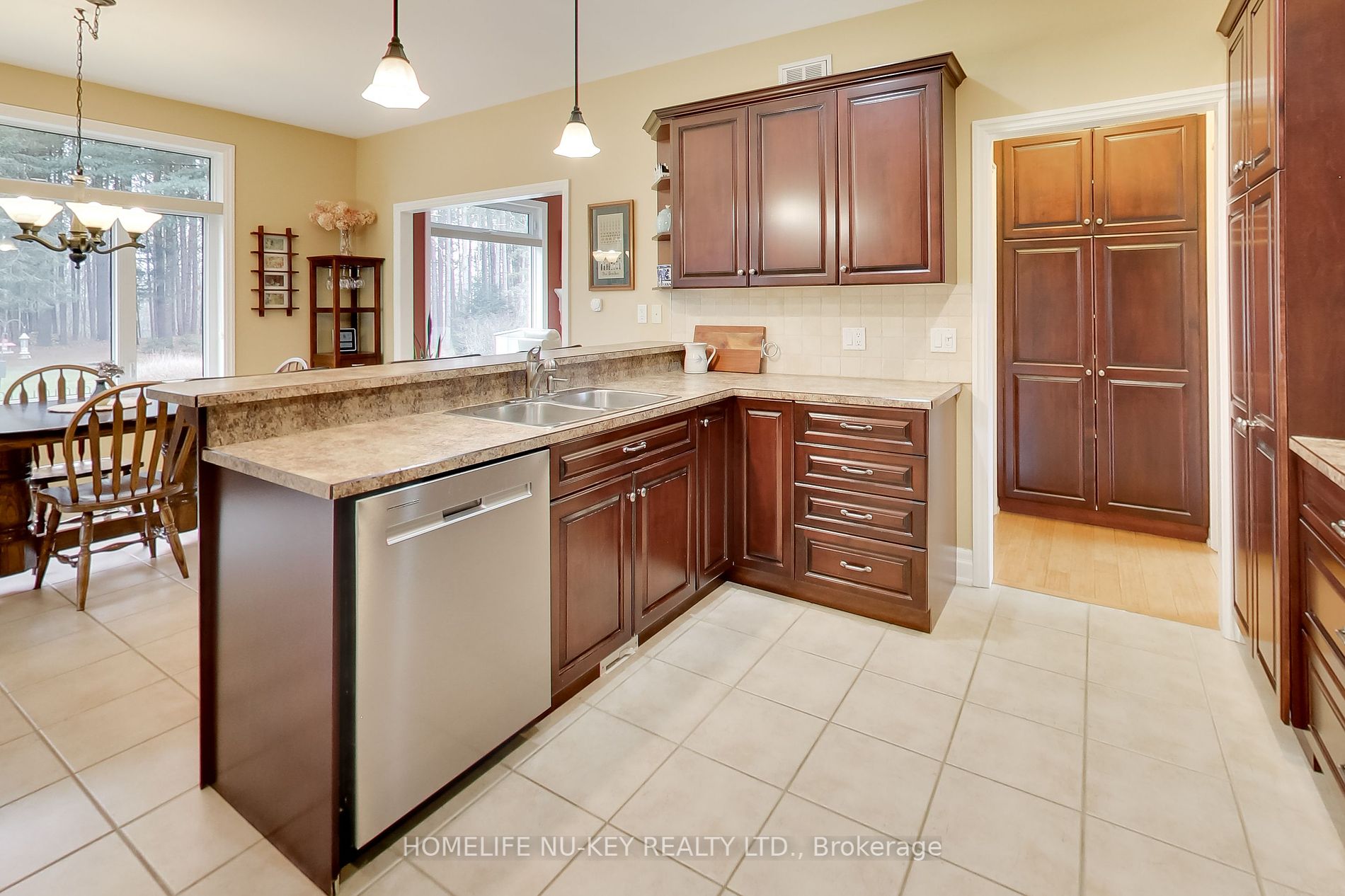 31 Pinery Drive