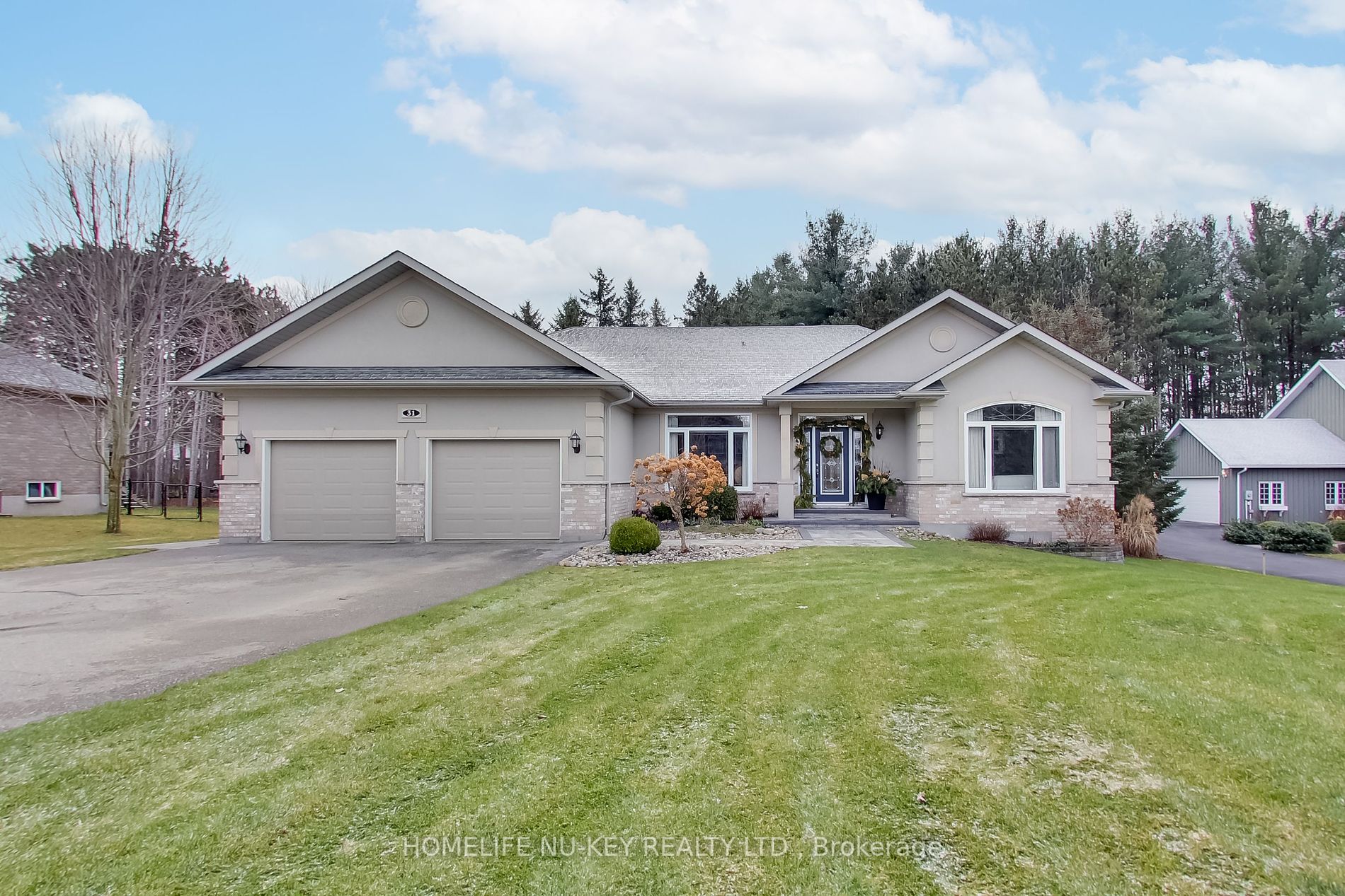 31 Pinery Drive