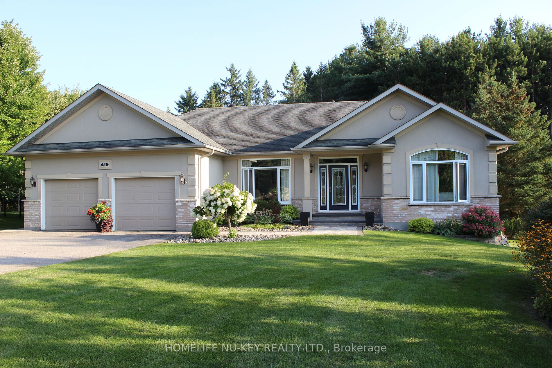 31 Pinery Drive