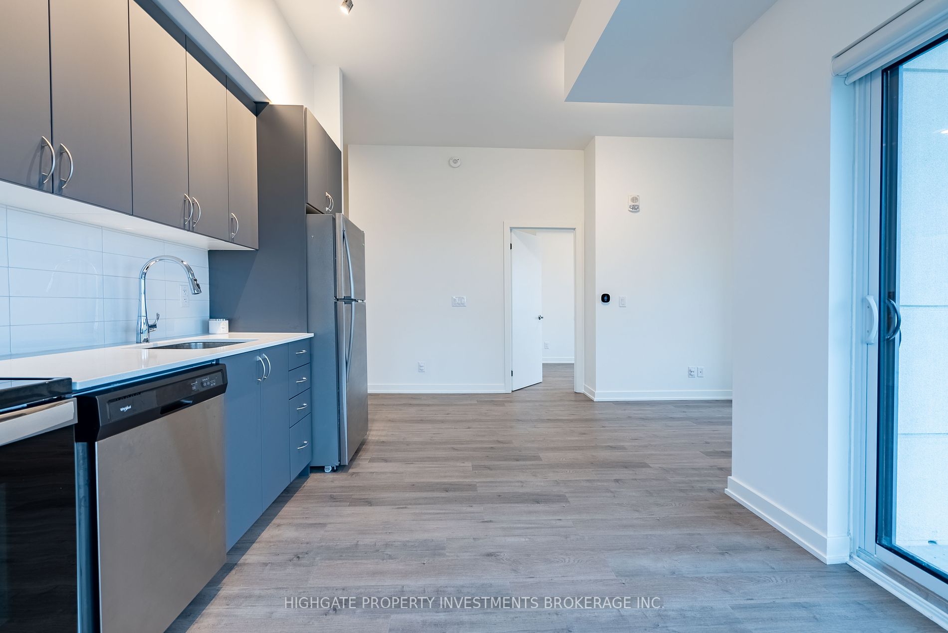 56 Lakeside Terrace, #1109