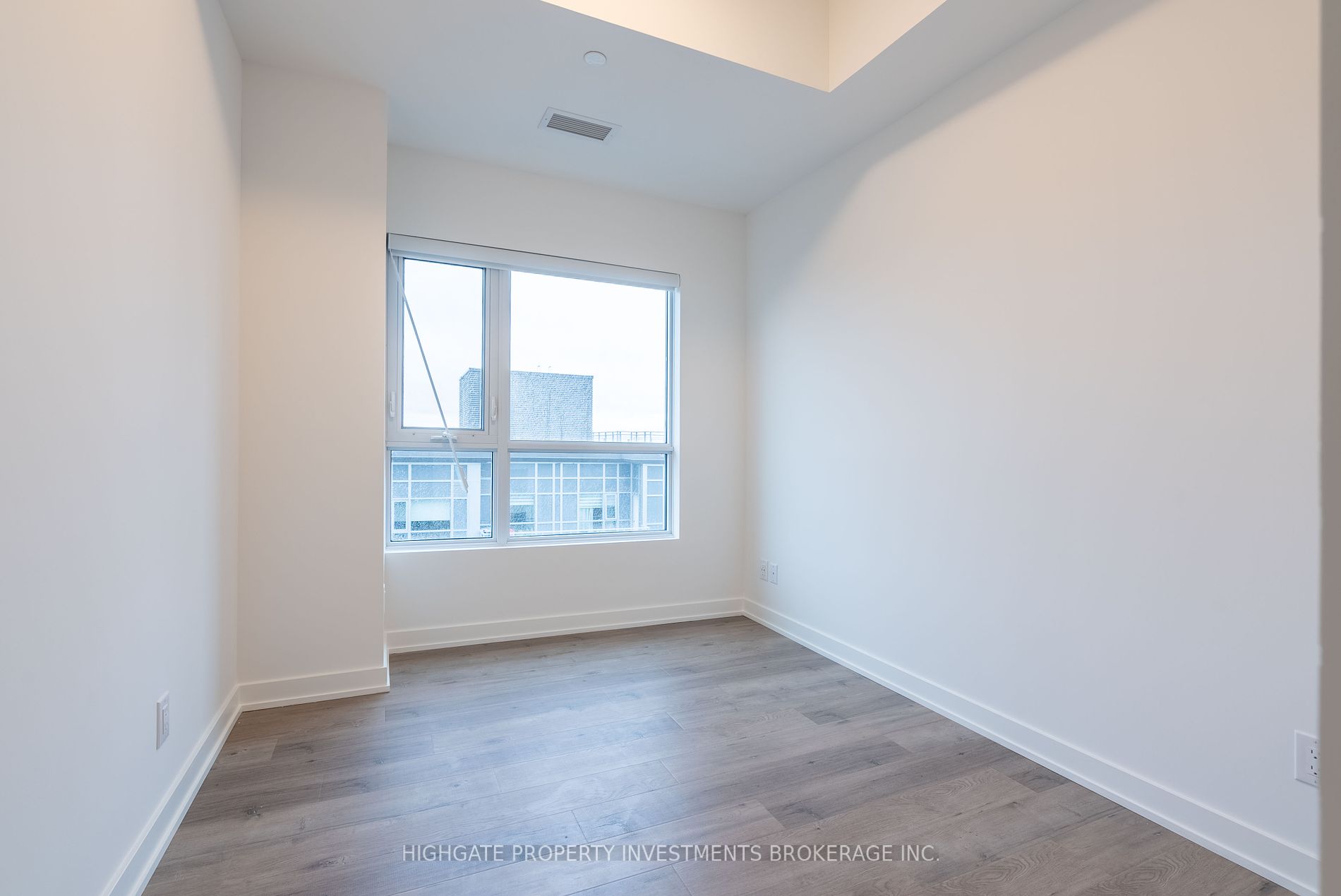56 Lakeside Terrace, #1109