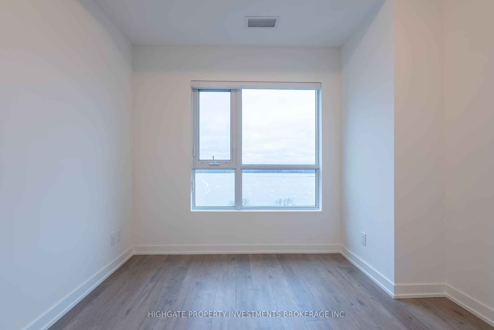 56 Lakeside Terrace, #1109