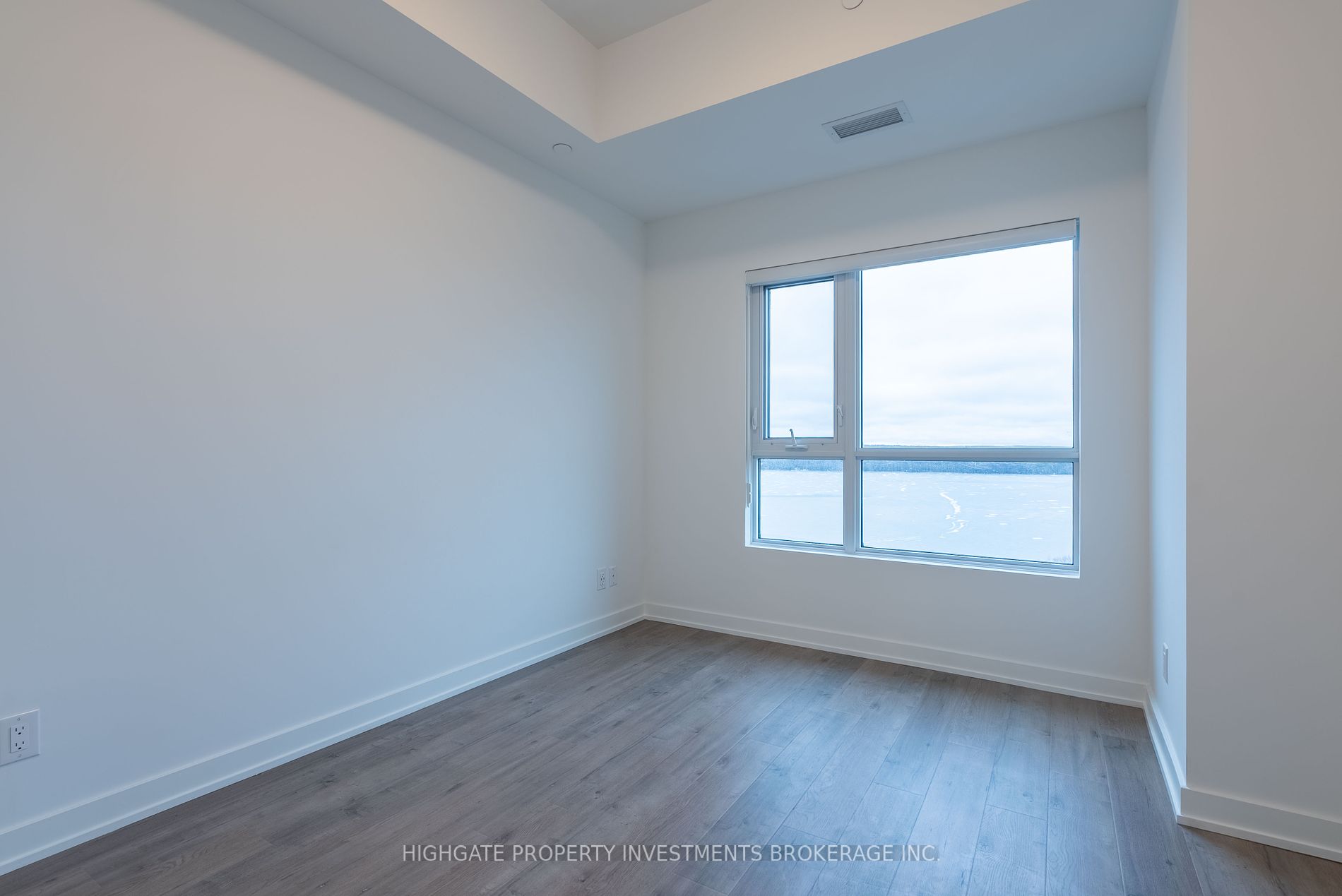56 Lakeside Terrace, #1109