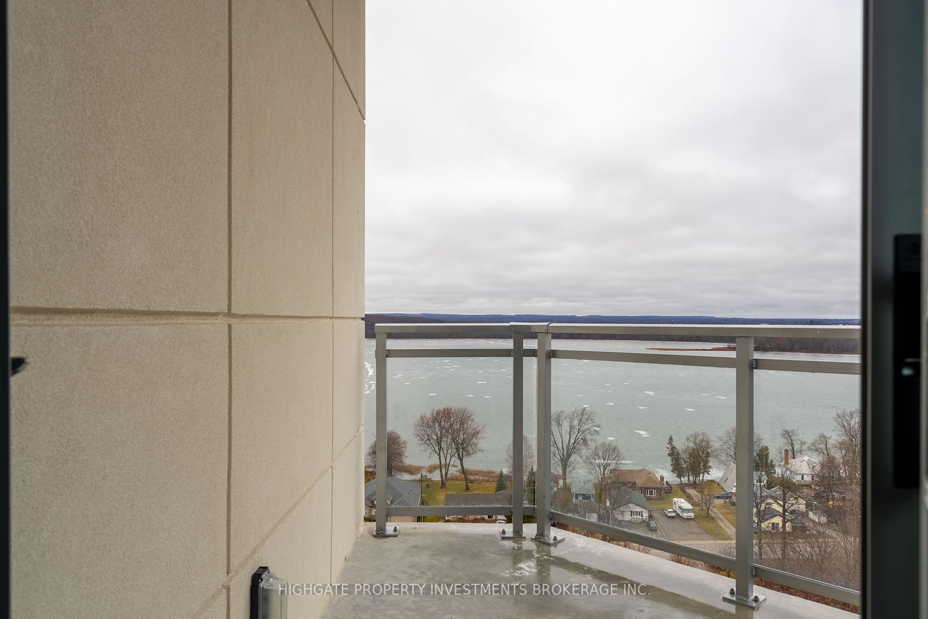 56 Lakeside Terrace, #1109