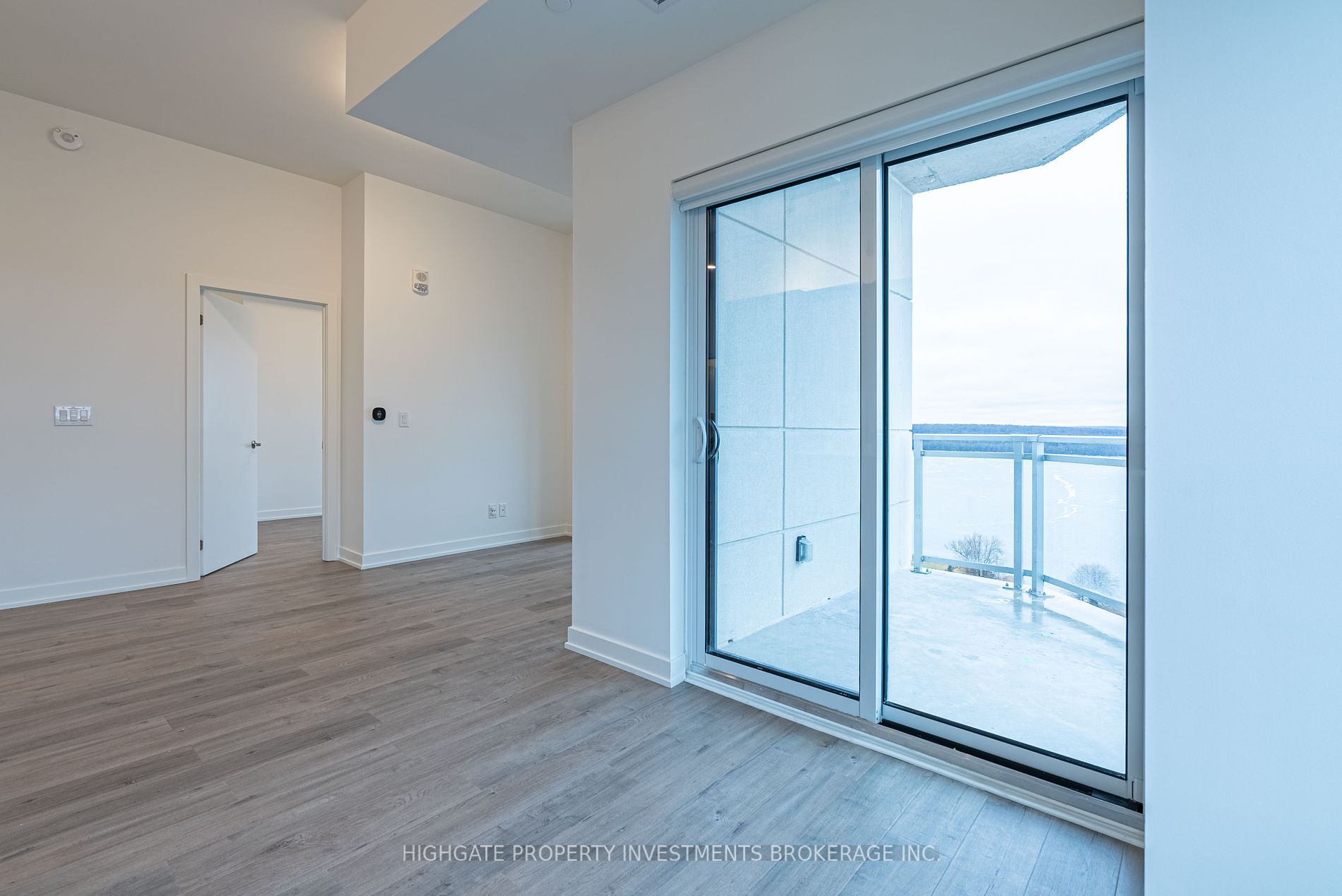 56 Lakeside Terrace, #1109