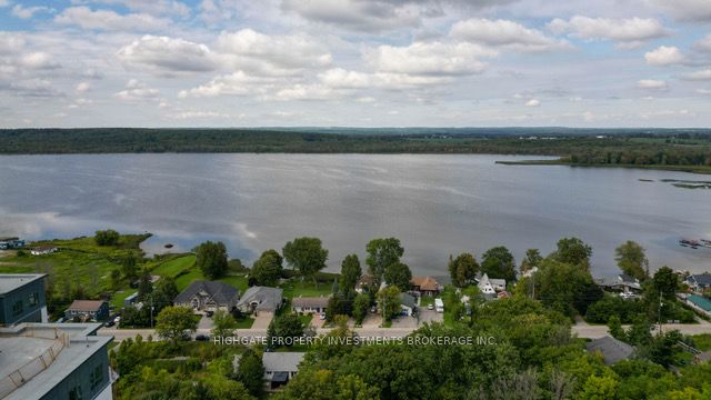 56 Lakeside Terrace, #1109