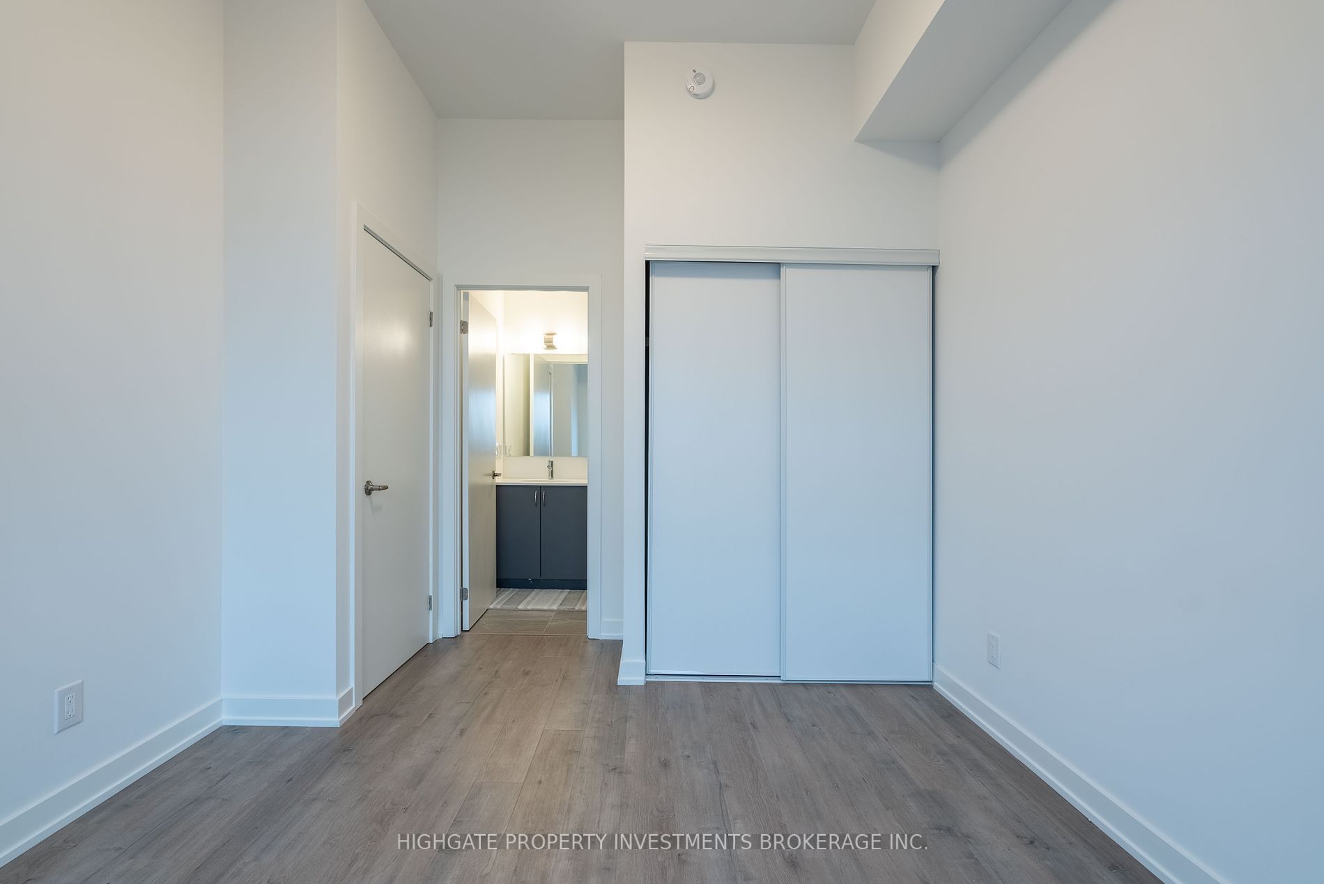 56 Lakeside Terrace, #1109
